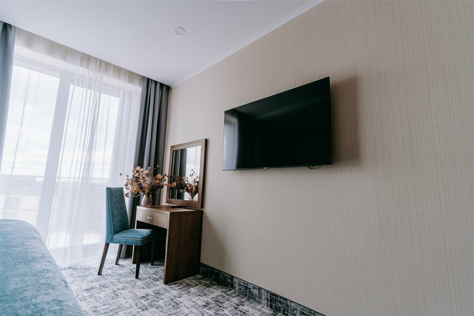 Трехкомнатные Апартаменты с террасой и видом на море