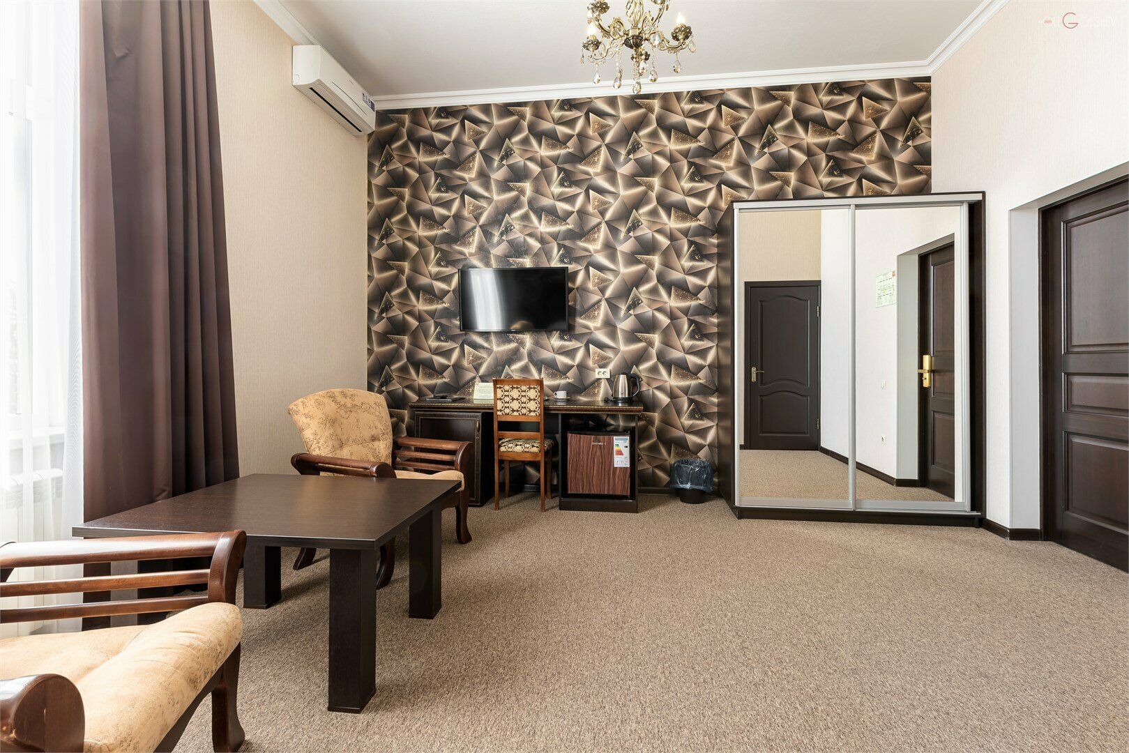 Двухместный номер бизнес- класса с 1 кроватью