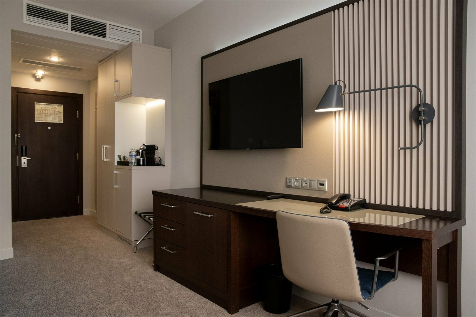 Grand deluxe Business