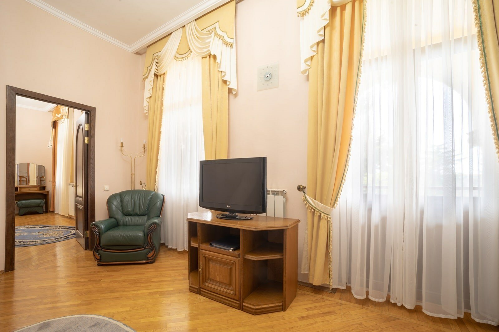 Люкс с балконом (Главный корпус)