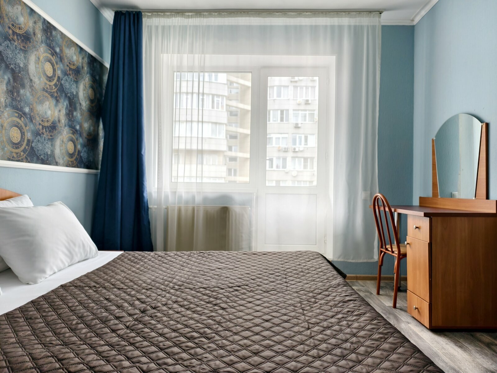 Семейный номер с балконом