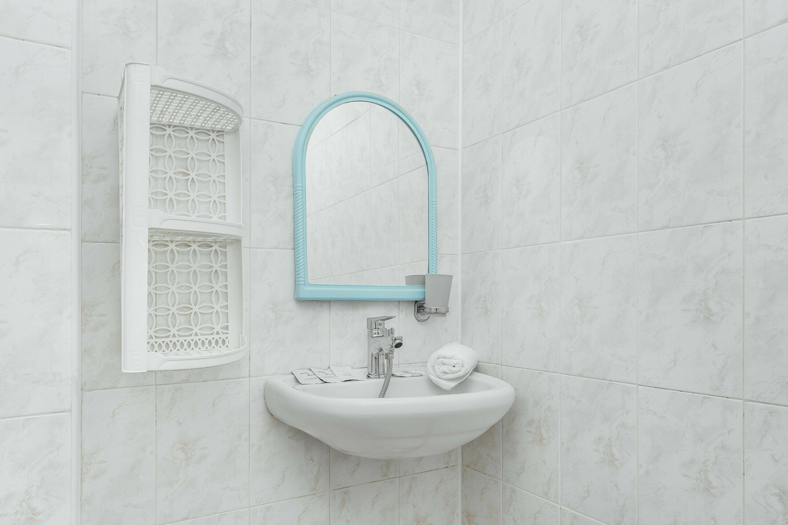 Трехместный номер «Комфорт» с душем