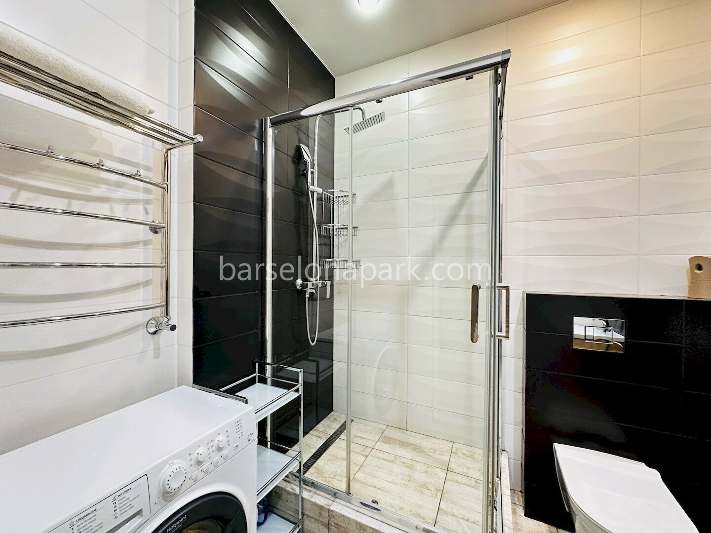 Дизайнерский апартамент с балконом! Центр Сочи! Пляж и набережная в 5 минутах!