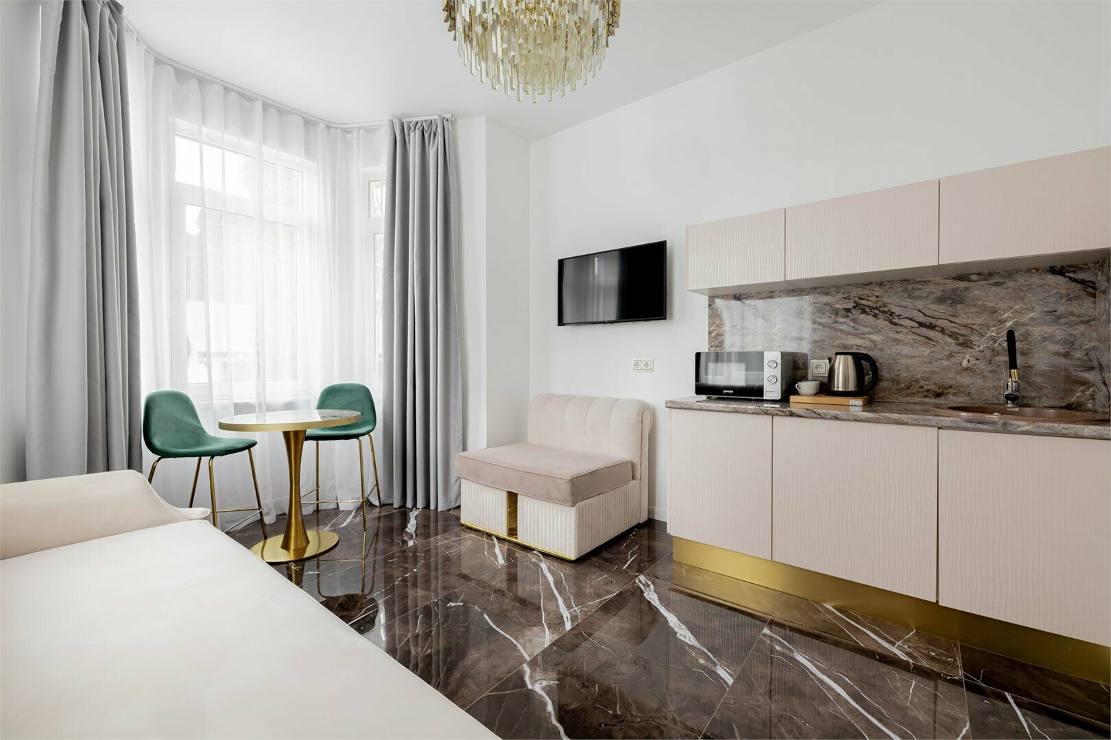 Апартаменты двухкомнатные с красивым видом