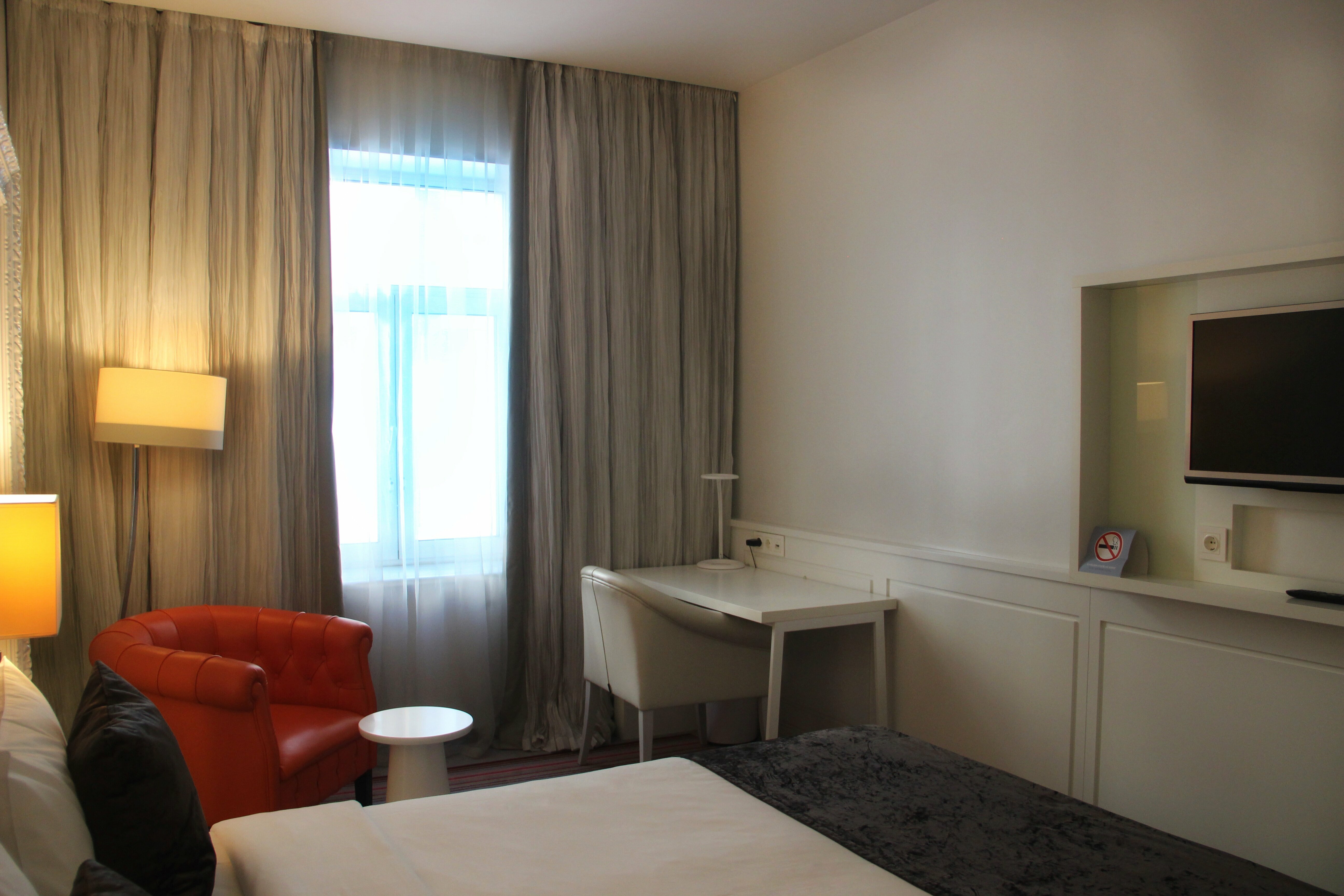 Номер Classic для маломобильных - двуспальная кровать