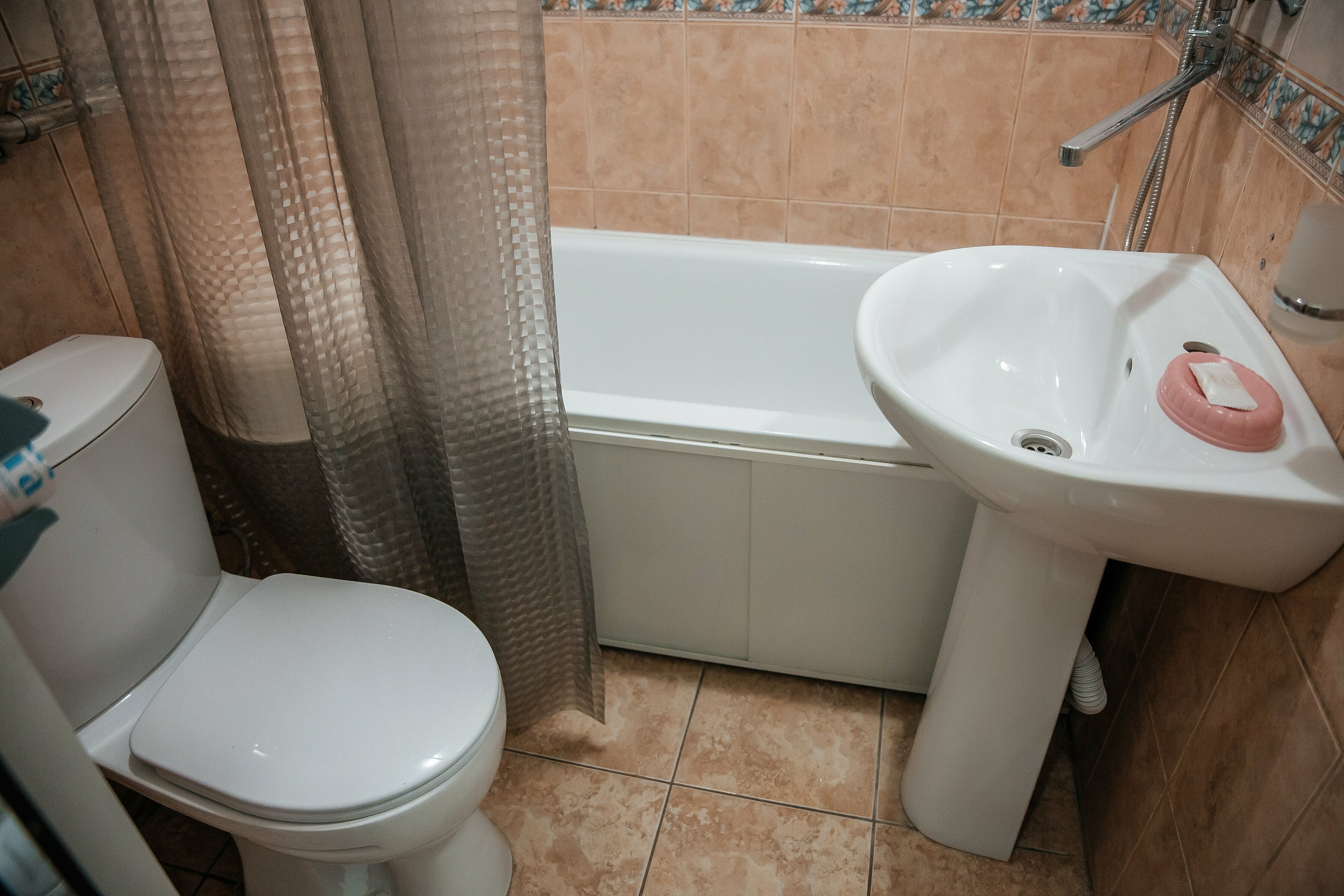 Стандарт 1-местный с односпальной кроватью, окна на сторону Волги