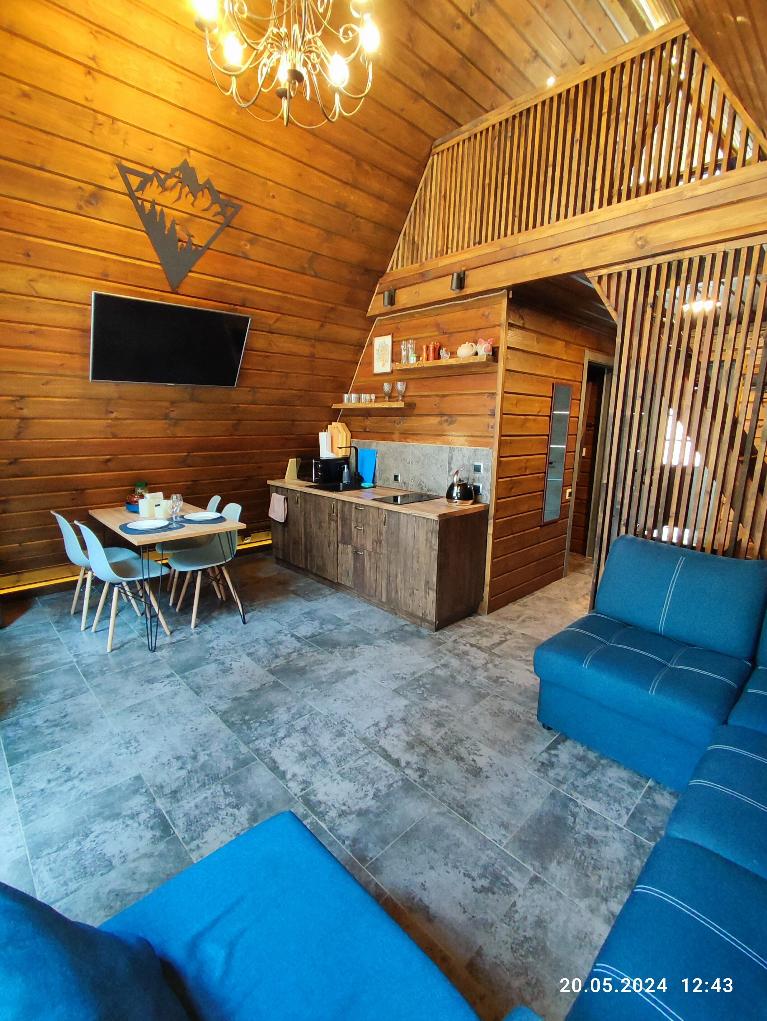 Коттедж с видом на лес