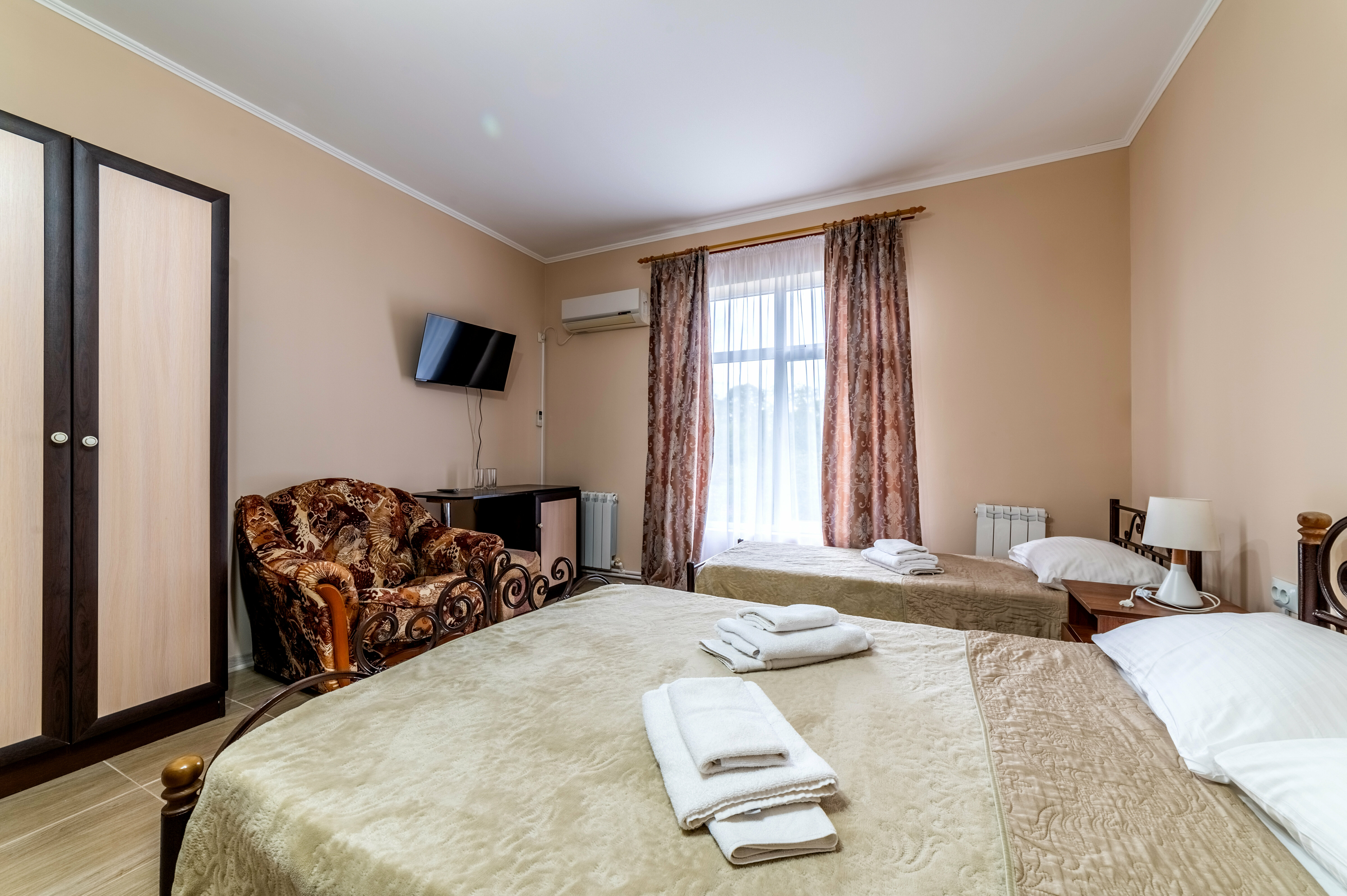 2.2 Трехместный номер категории "Стандарт"