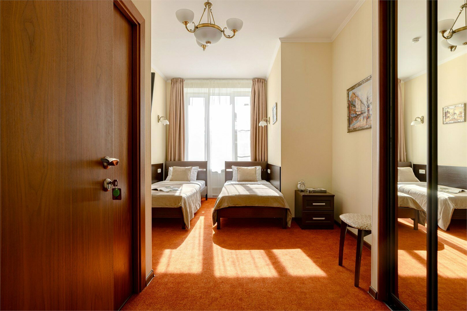 Стандартный номер с 2 раздельными кроватями и видом во внутренний дворик (кондиционер)