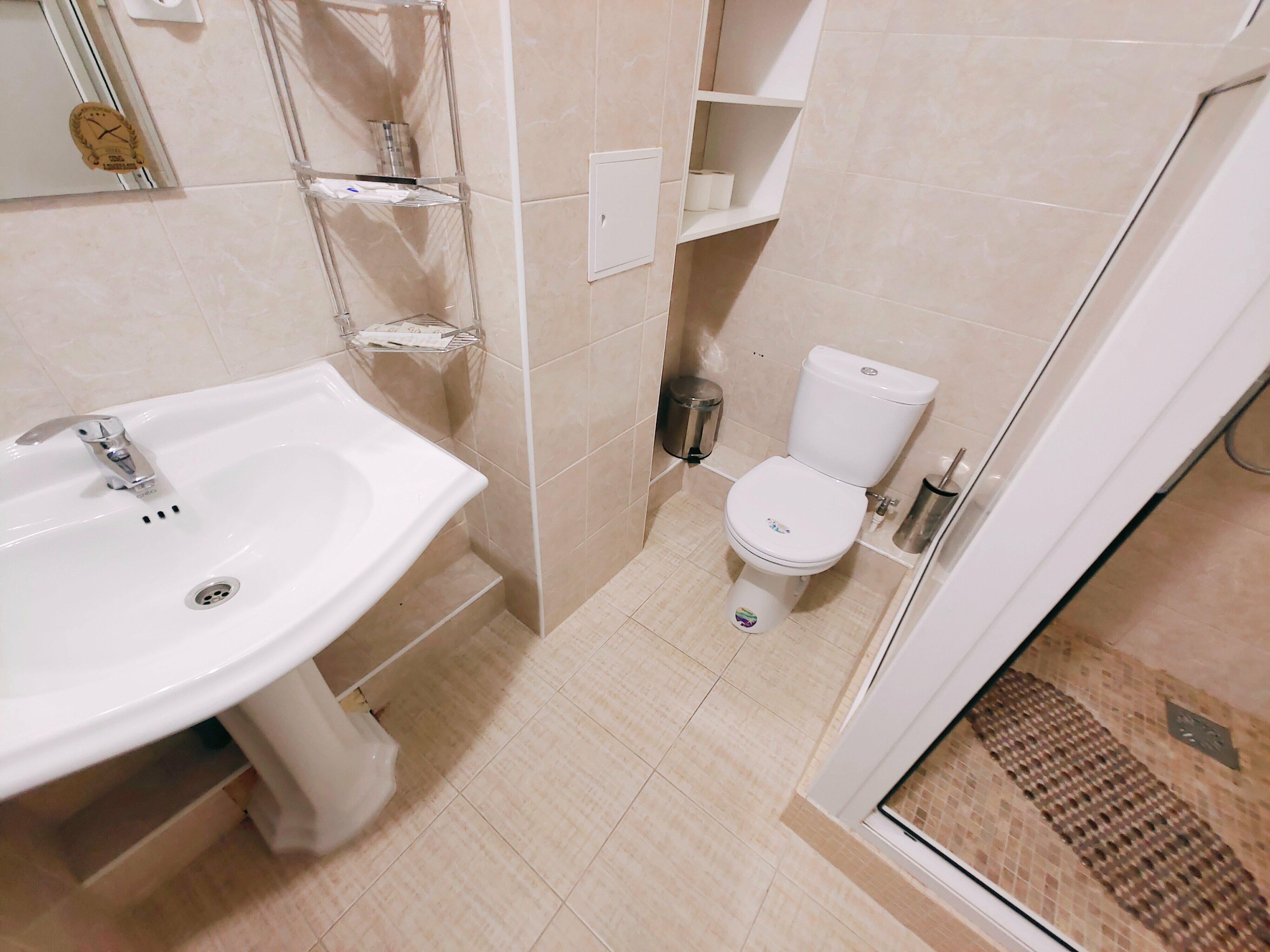 Апартаменты 4х комнатные 8ми местные с видом на территорию