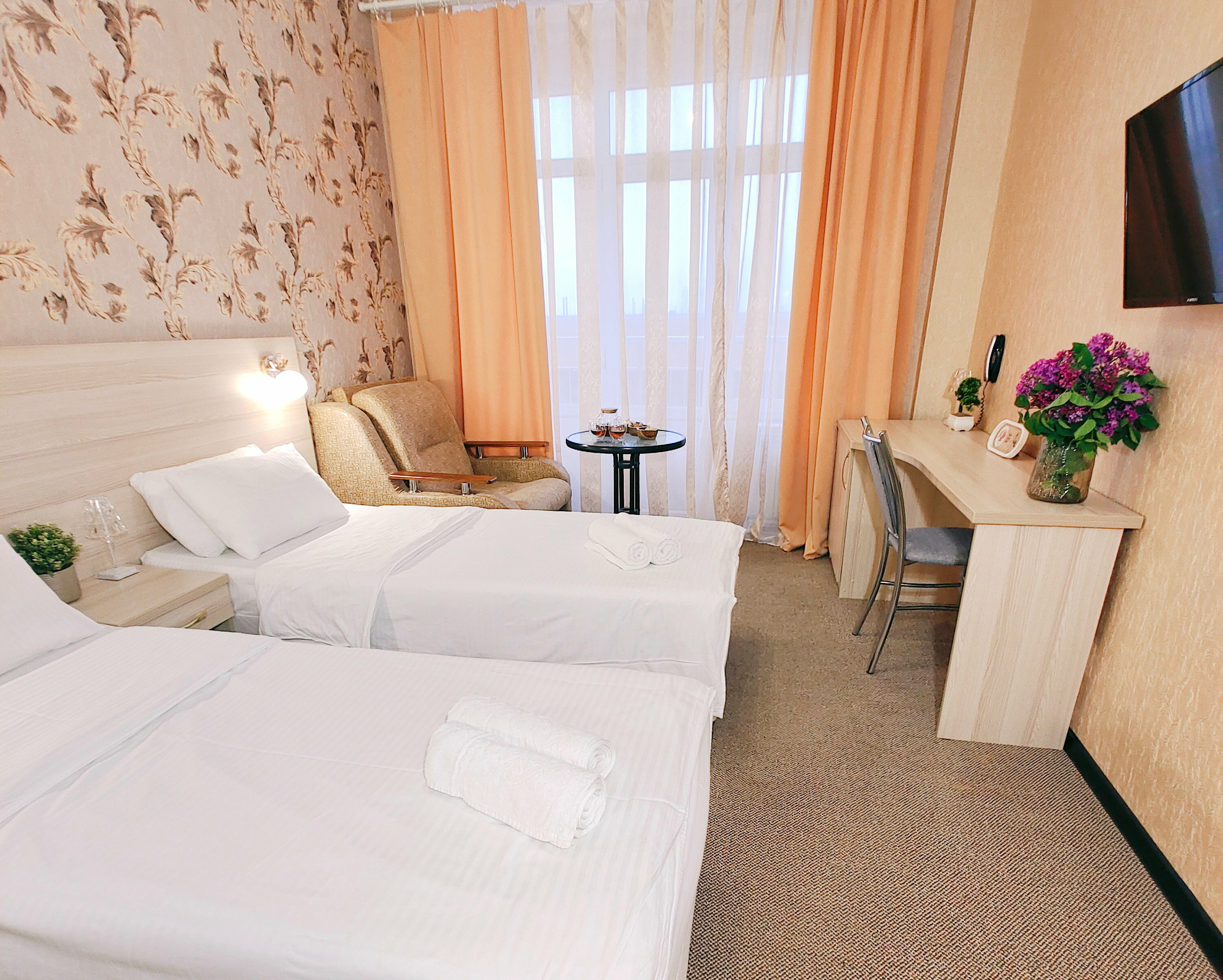 3х местный комфорт с боковым видом на море