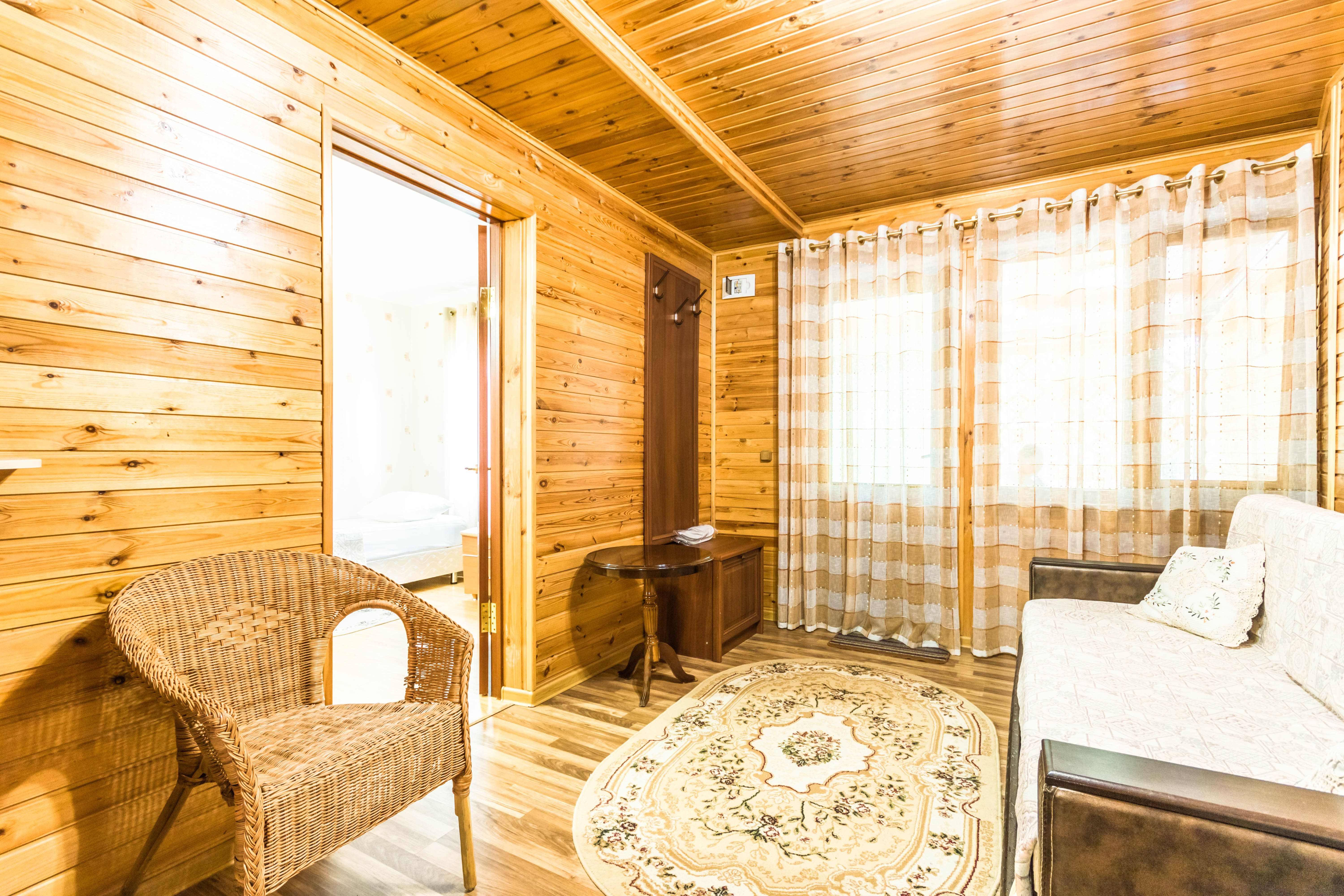 Финский домик 3-х местный 2-х комнатный с верандой