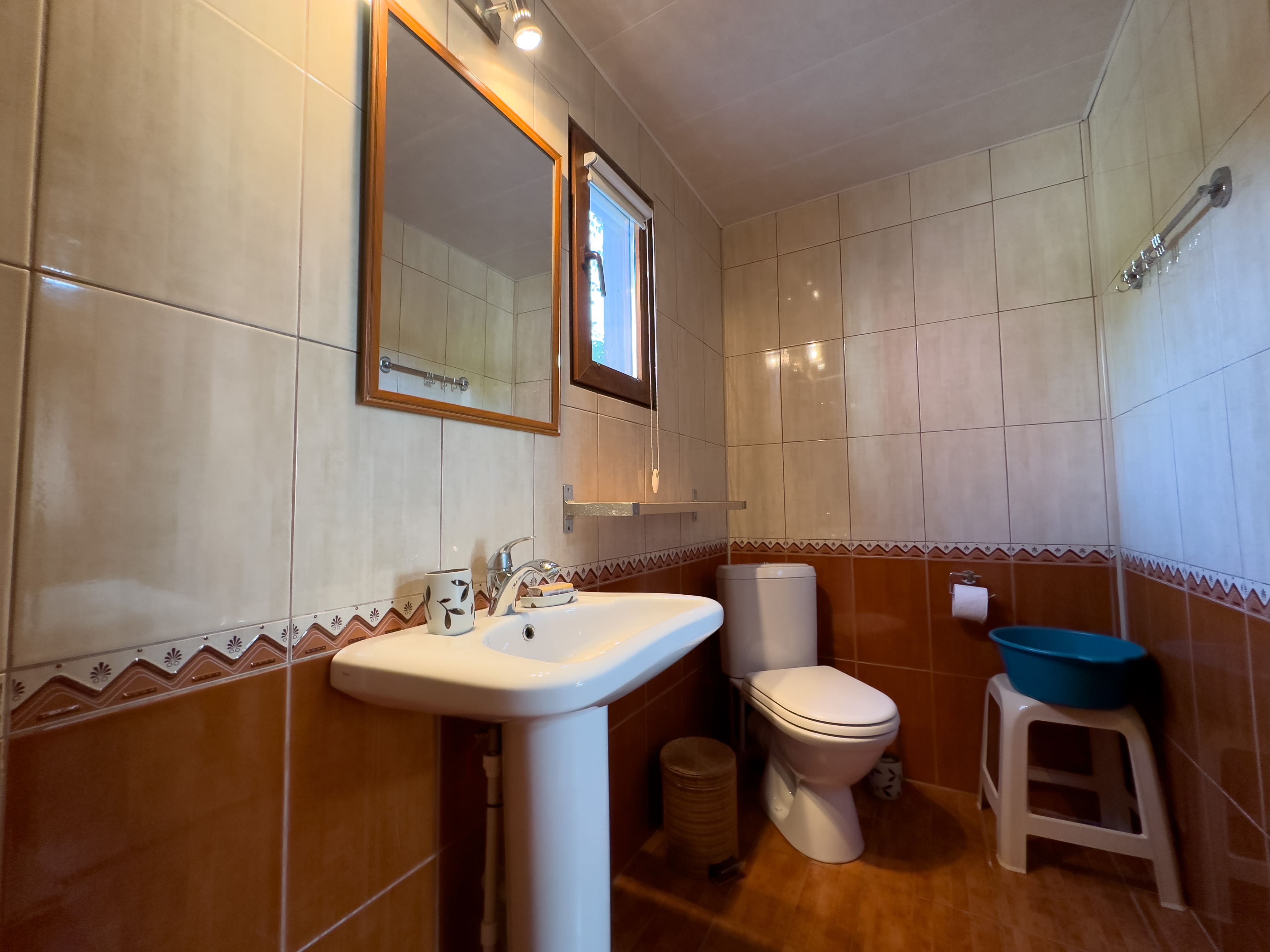 Финский домик 4-х местный 2-х комнатный с кухней-гостиной