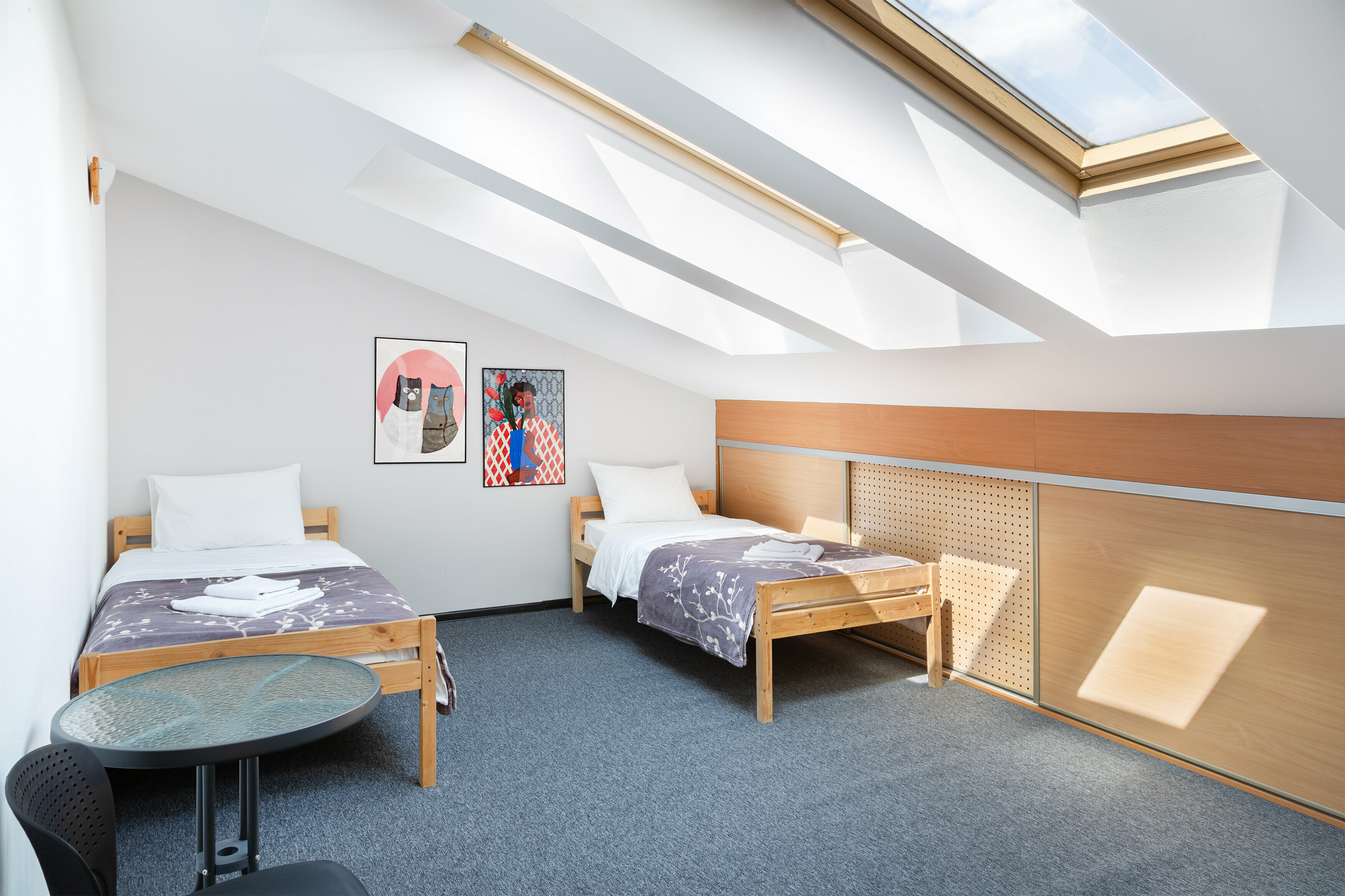 Четырехместный номер с общей ванной комнатой