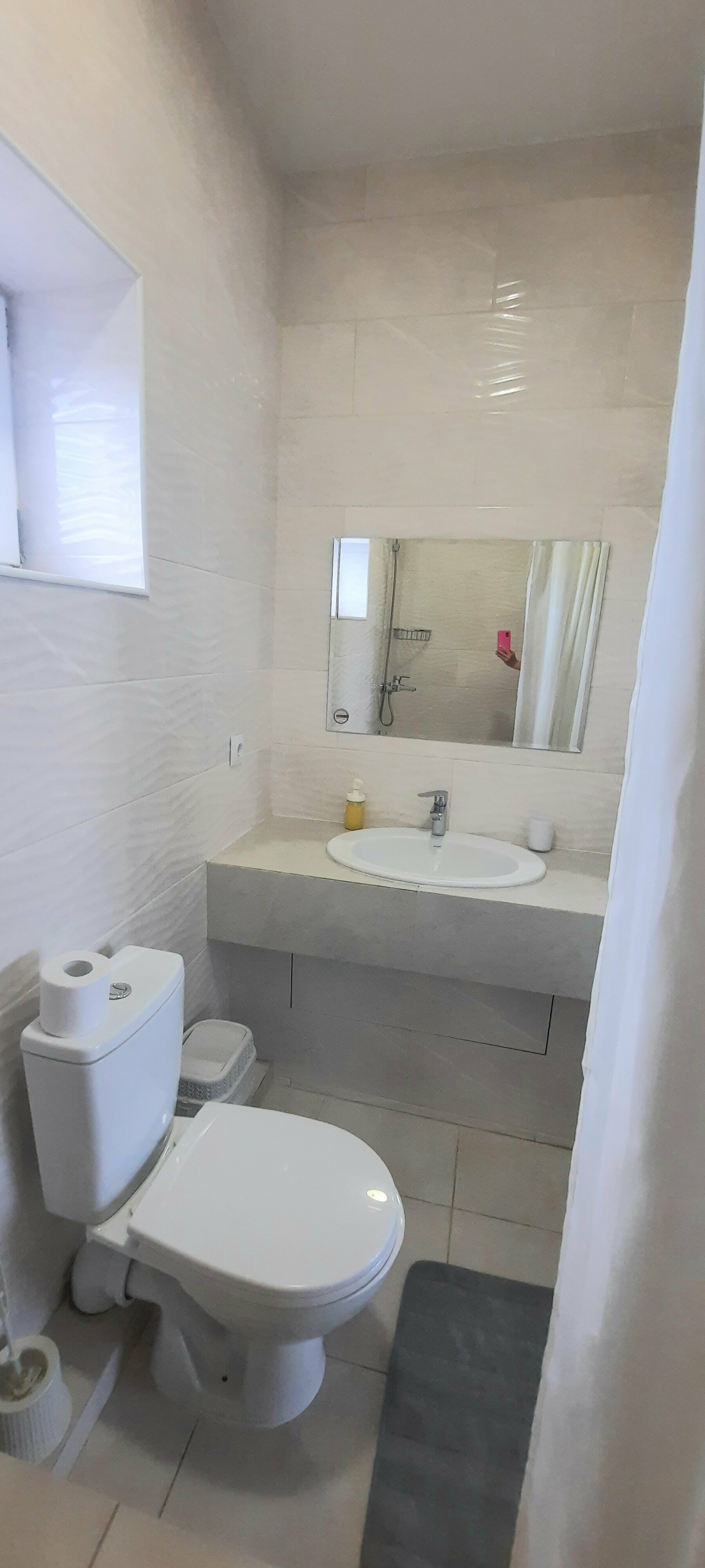 Четырехместный номер-студия с кухней на атором этаже, с балконом