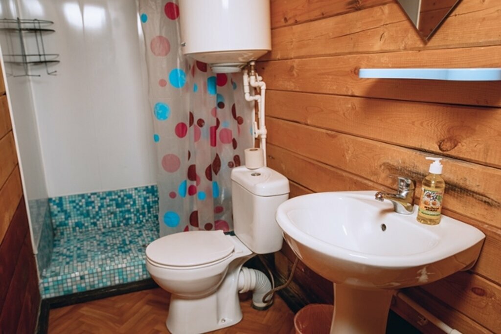 Двухместный номер с 1 кроватью или 2 отдельными кроватями и дополнительной кроватью