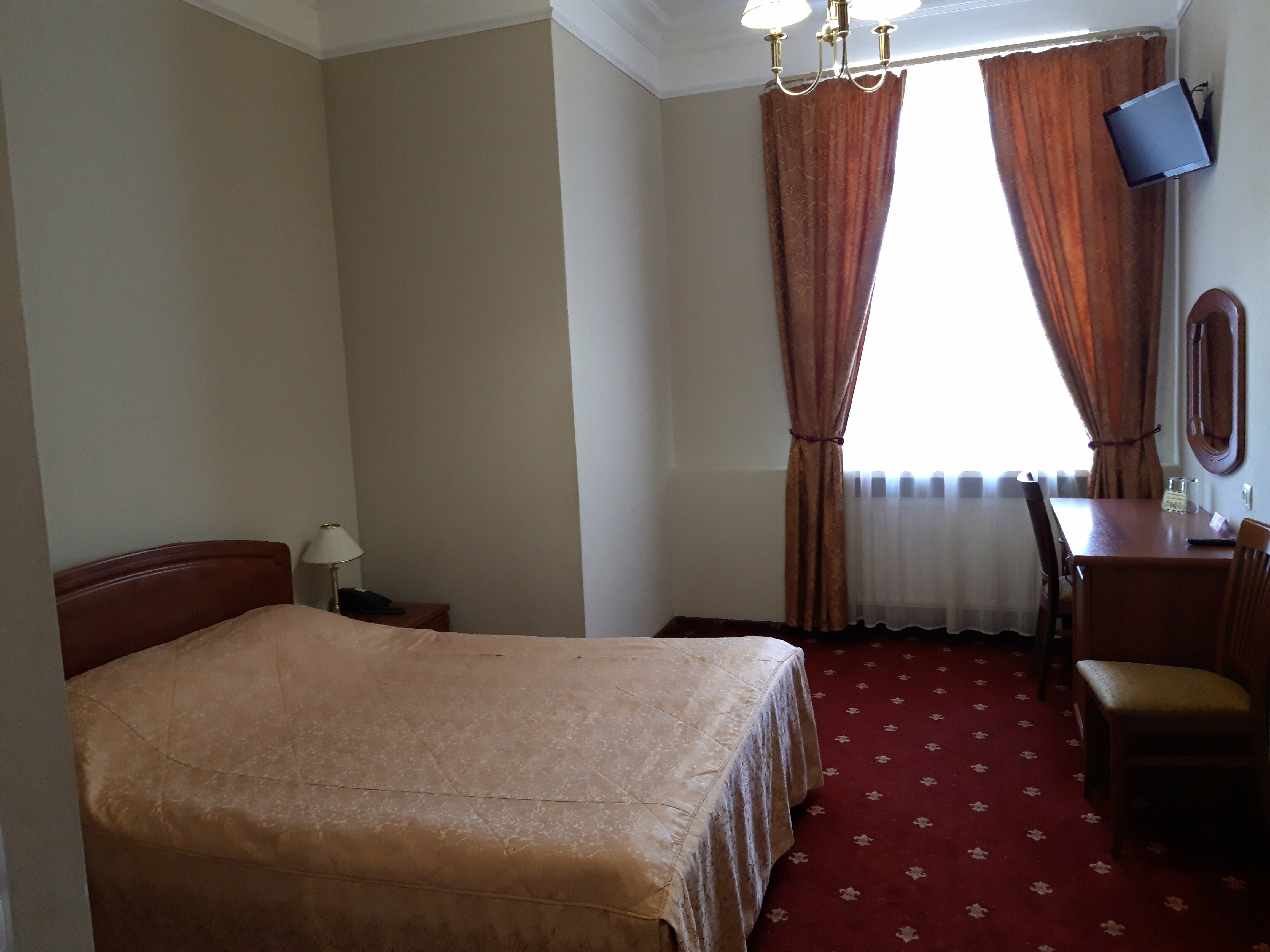 Большой двухместный номер с 1 кроватью