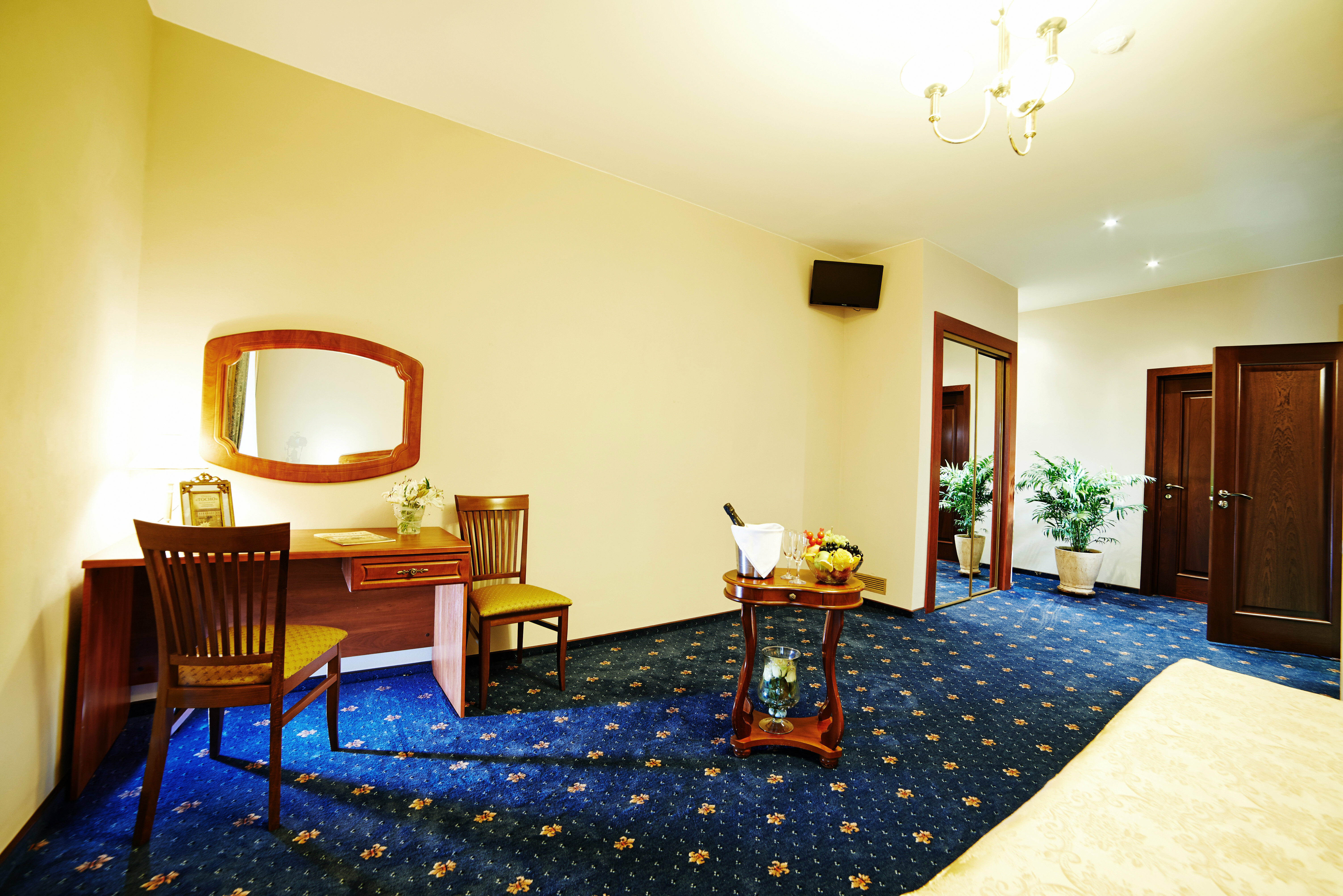 Улучшенный двухместный номер с 1 кроватью