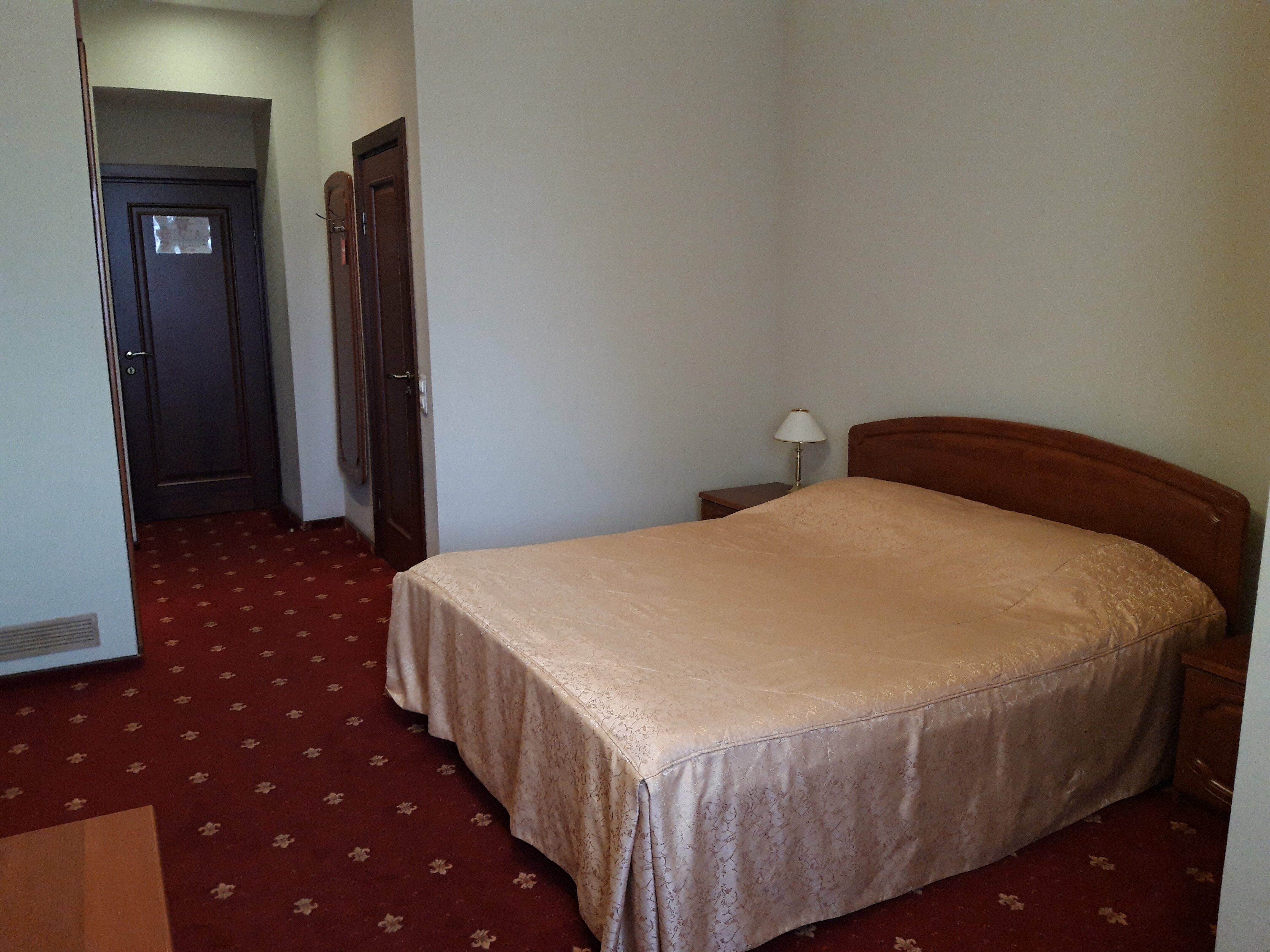 Большой двухместный номер с 1 кроватью