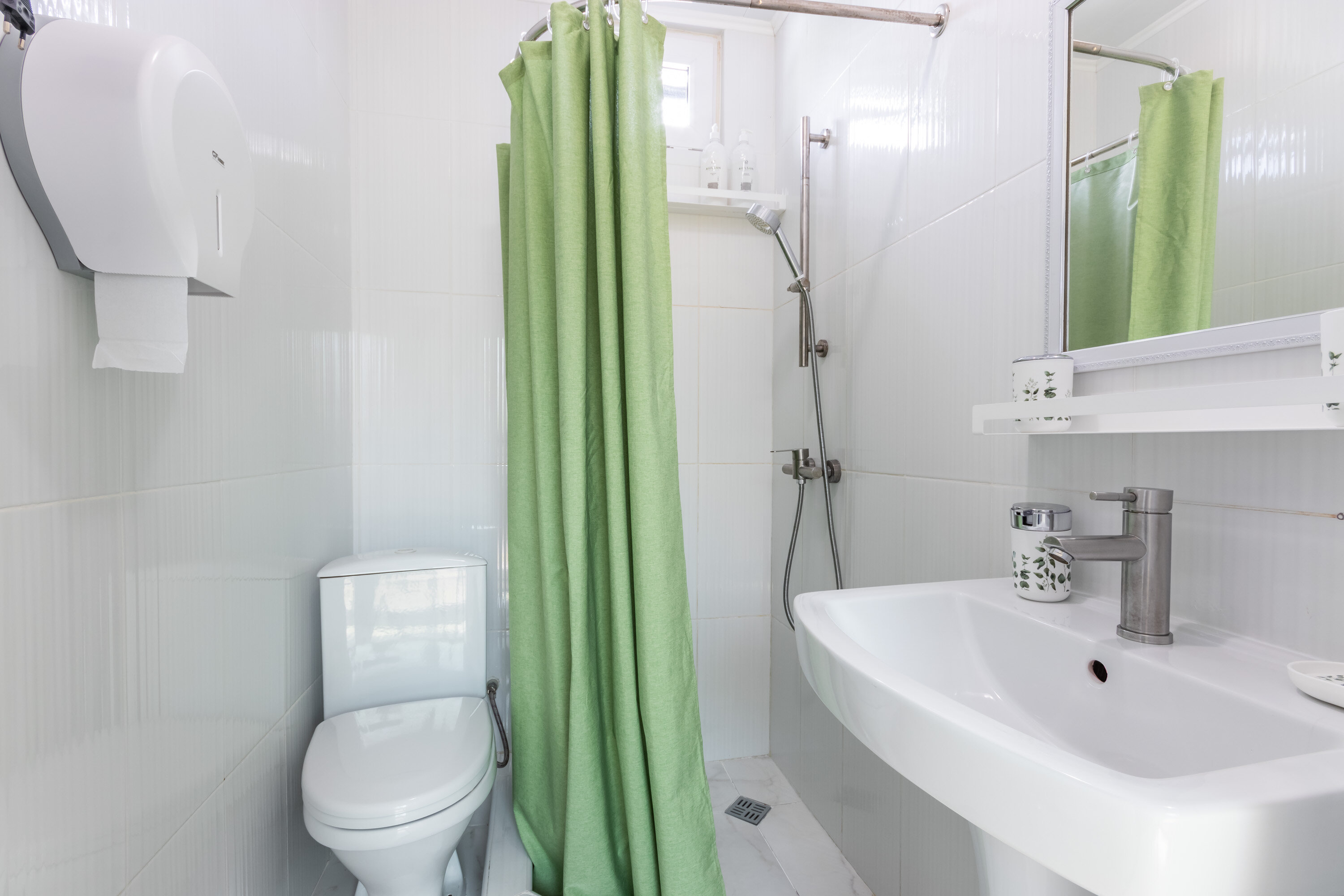 Домик шестиместный двухкомнатный