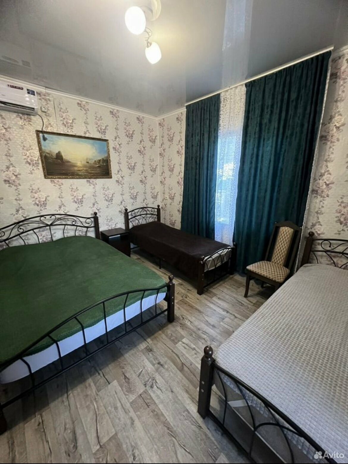 Четырехместный номер с видом на горы