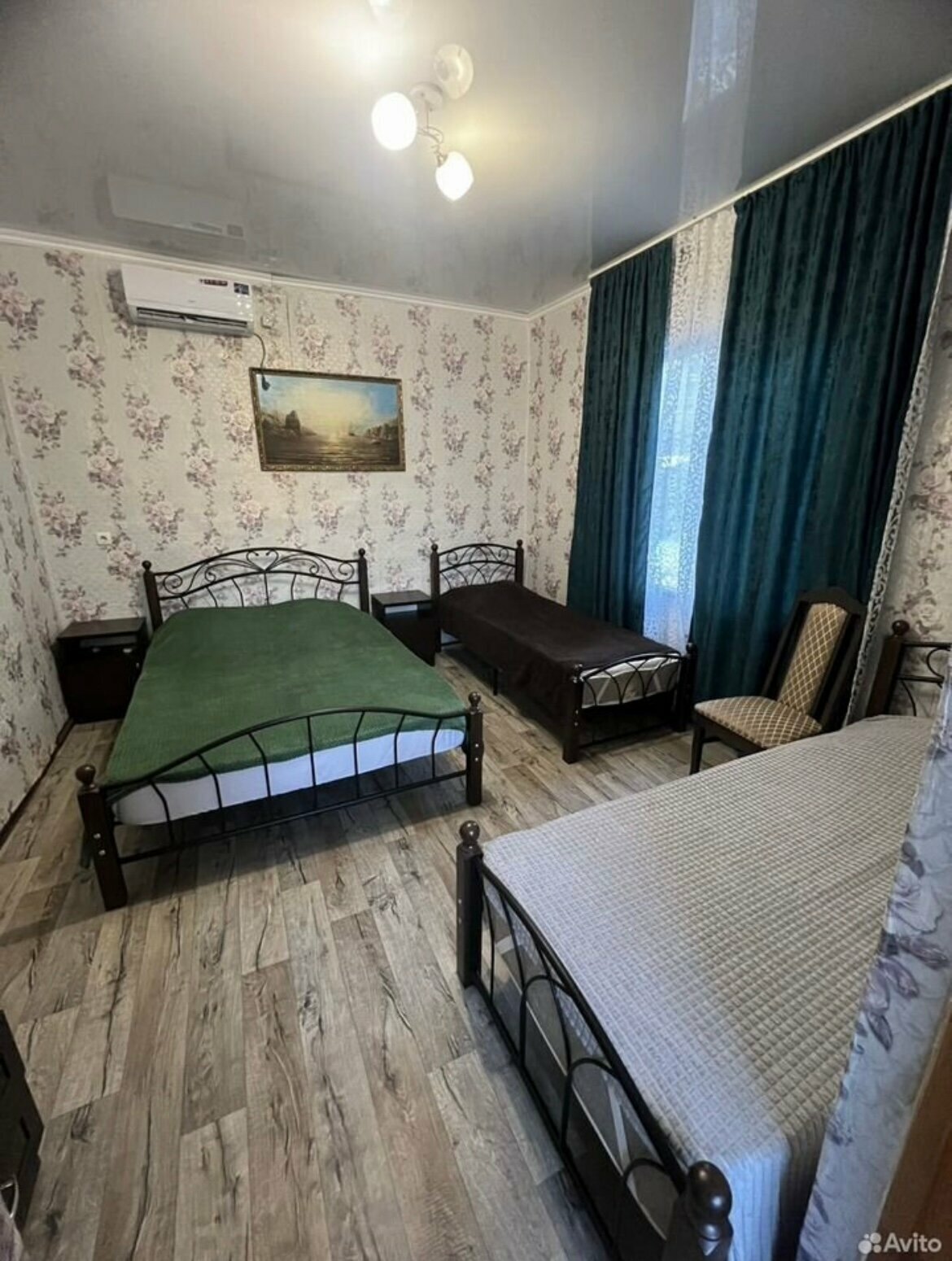 Четырехместный номер с видом на горы