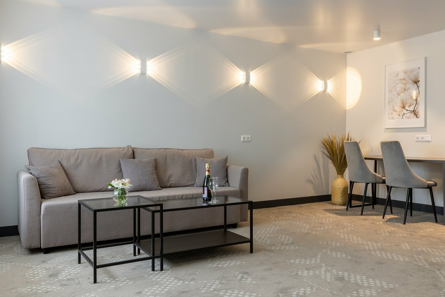 Джуниор Сюит №1