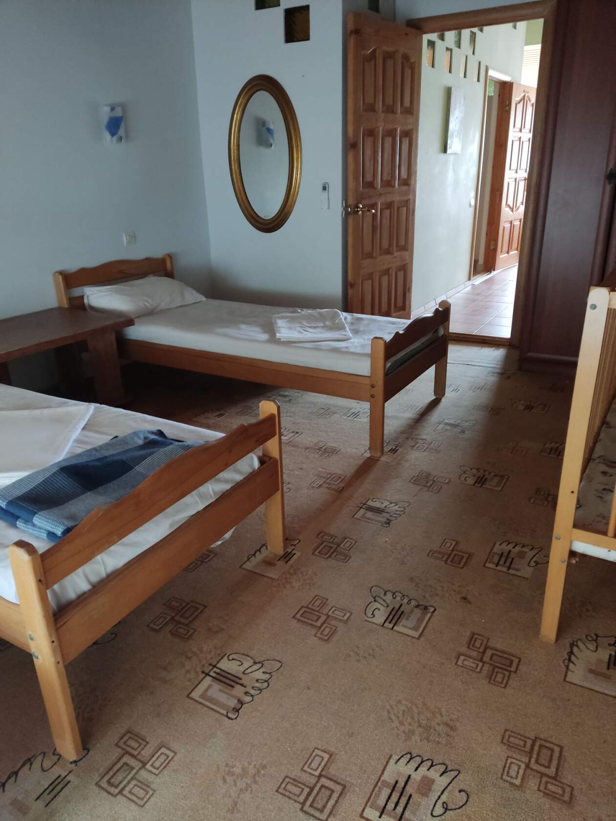 Cемейный номер с собственной ванной комнатой