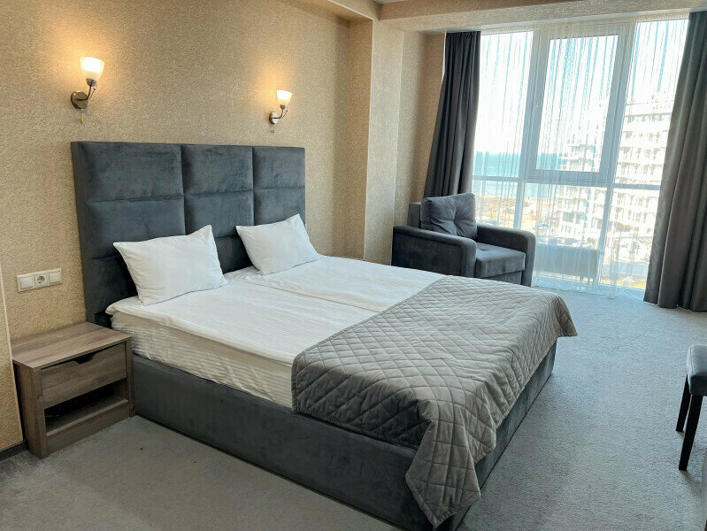 Семейный номер с видом на море