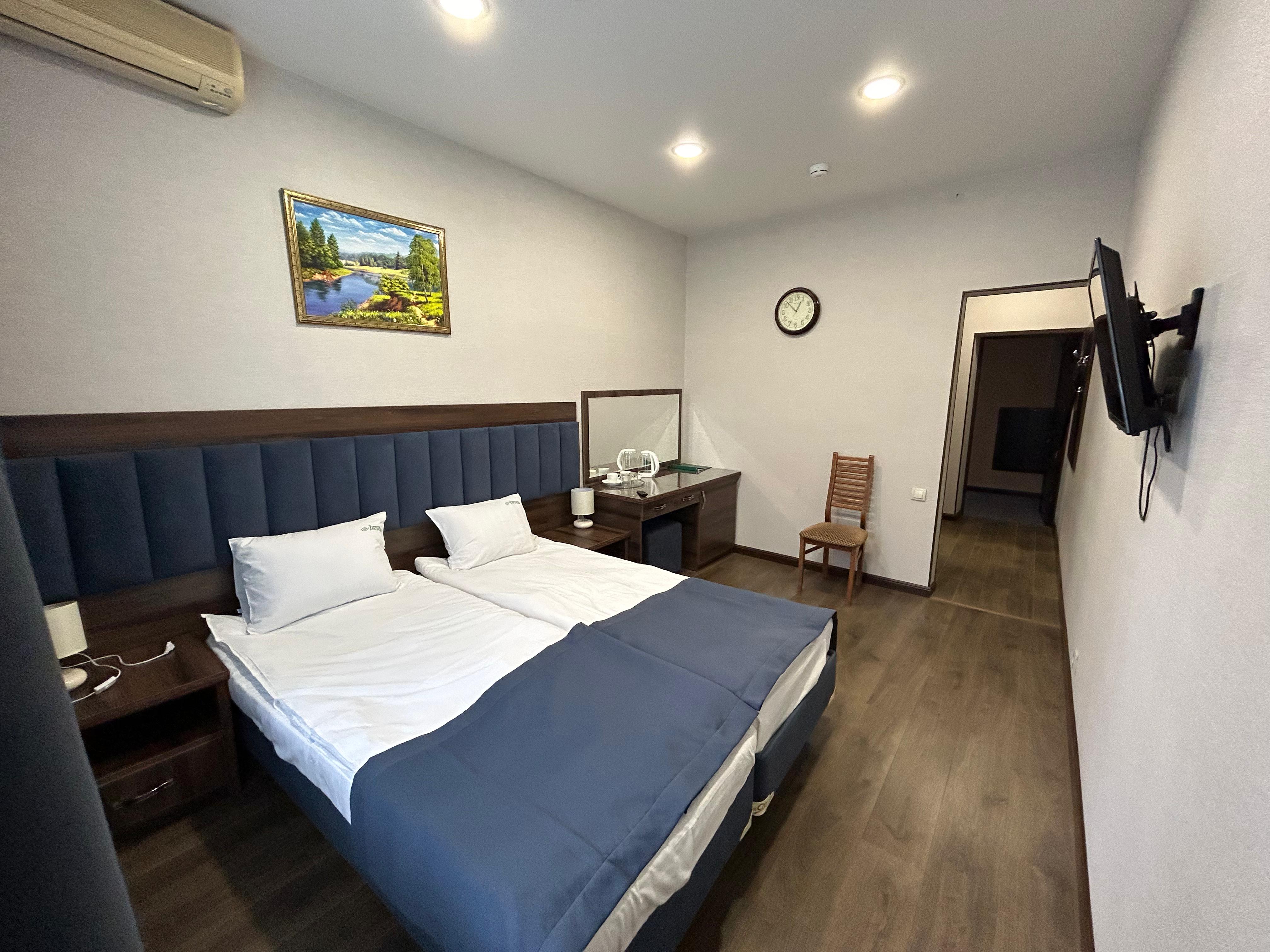 Двухместный номер с 1 кроватью или 2 отдельными кроватями и балконом