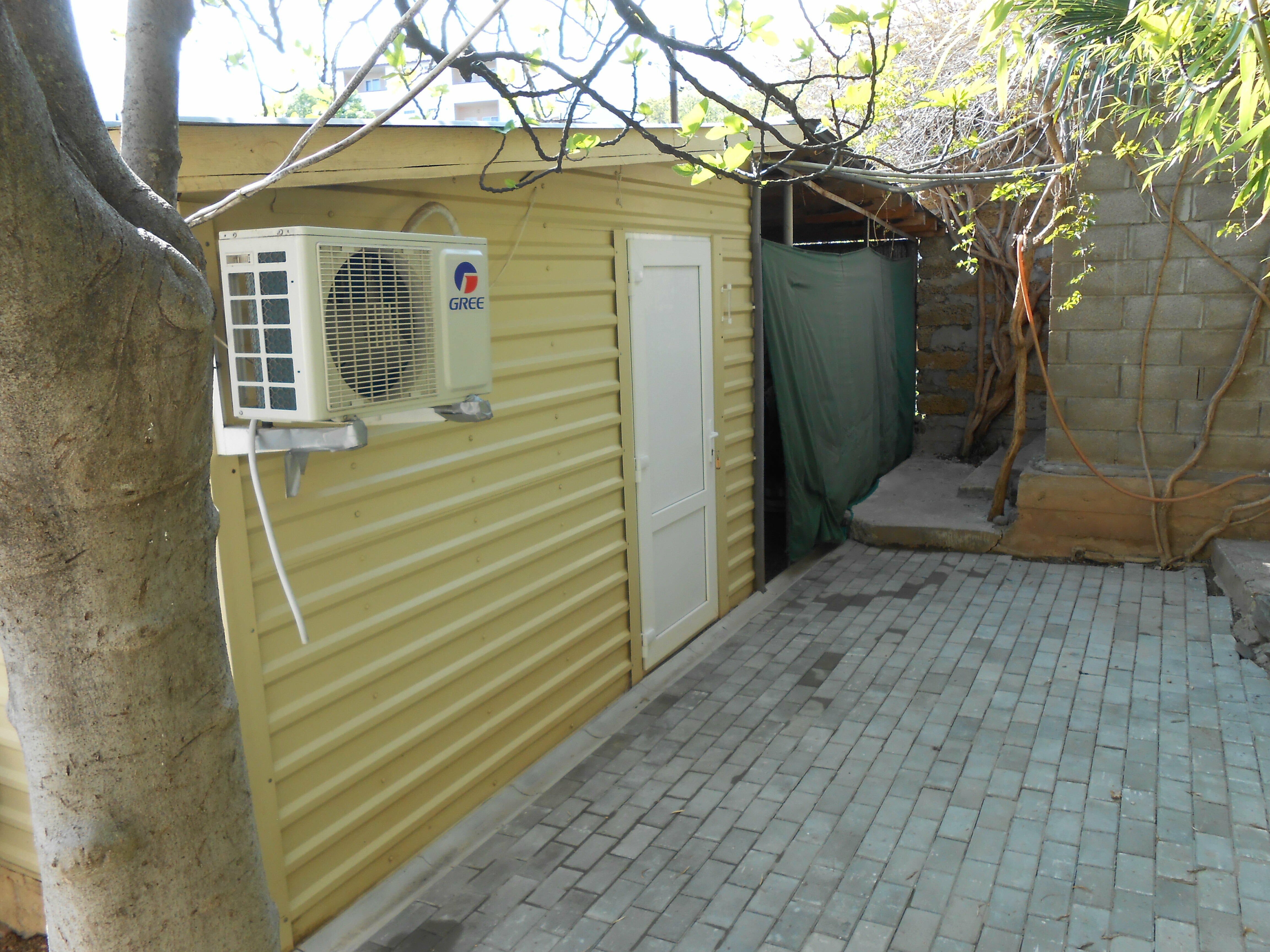 Cемейный номер с собственной ванной комнатой