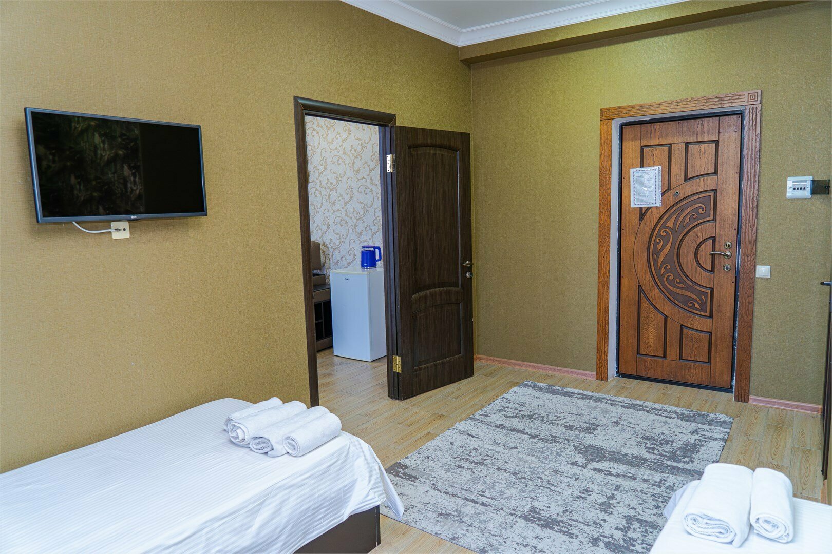 3 корпус, Люкс, двухкомнатный номер. 131. Смежные комнаты. Без лифта.