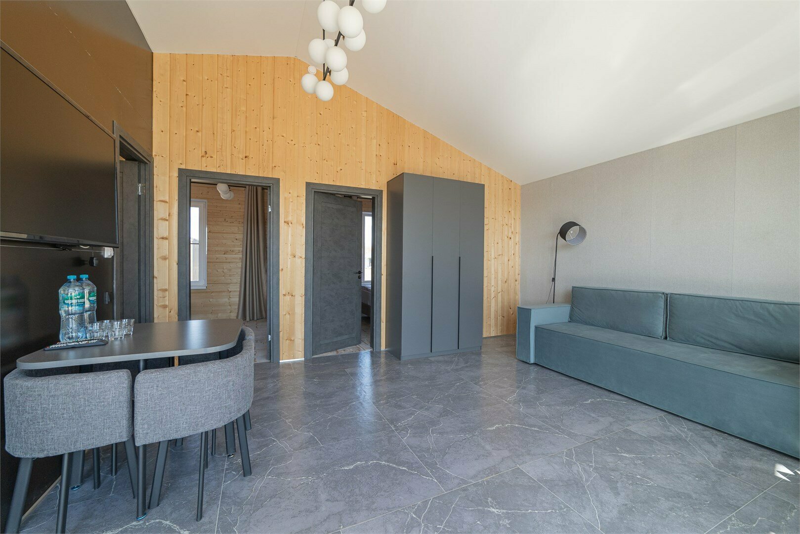 БАРН большой