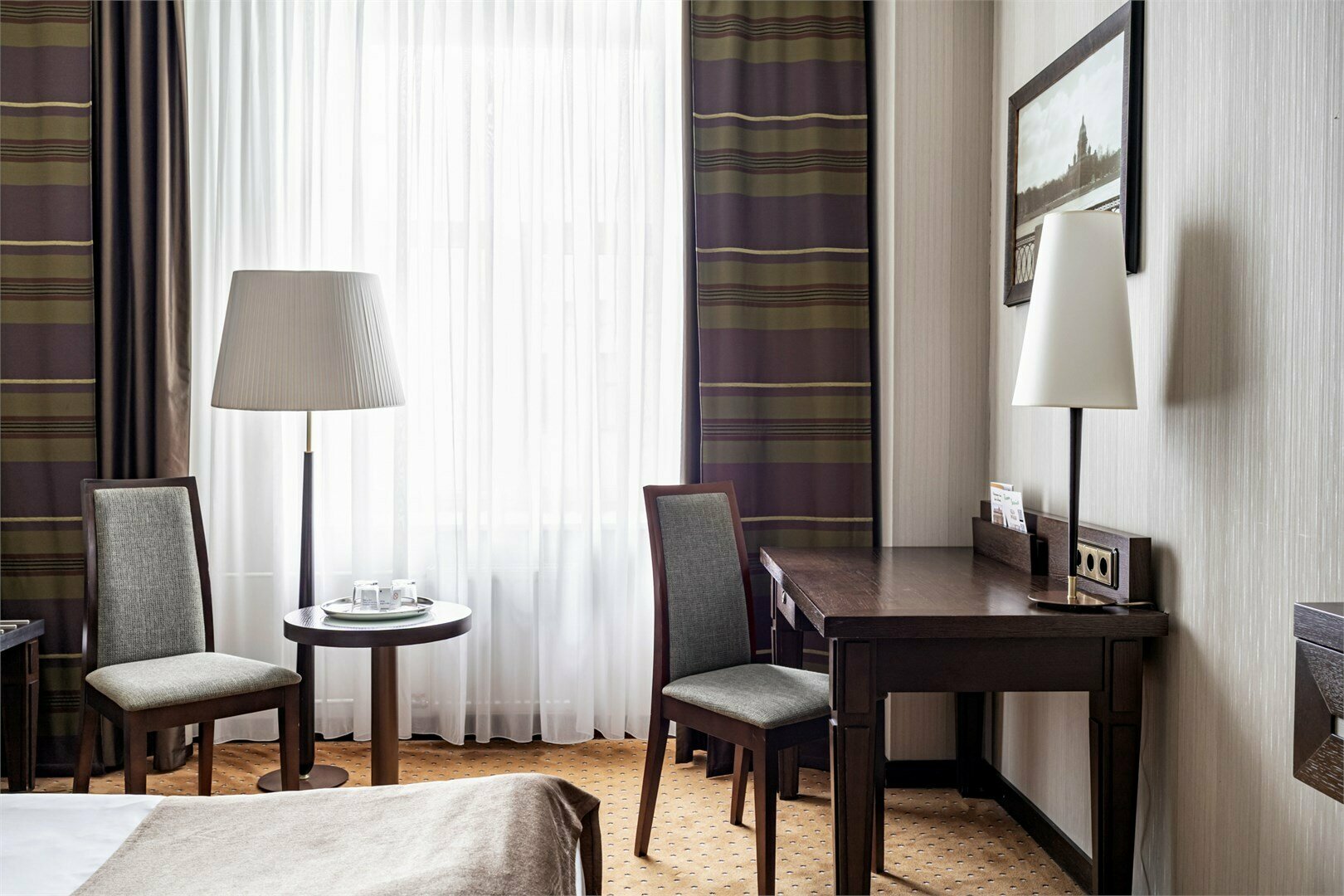 Улучшенный номер с одной большой или двумя раздельными кроватями