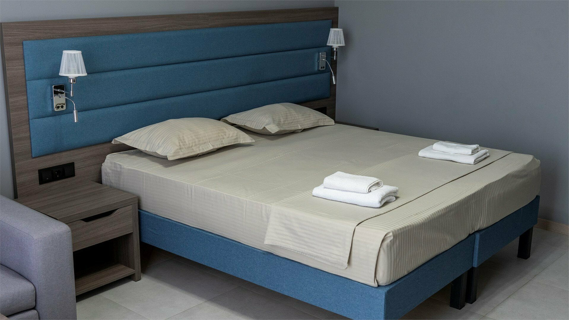 Корпус с бассейном. Стандарт с видом на море