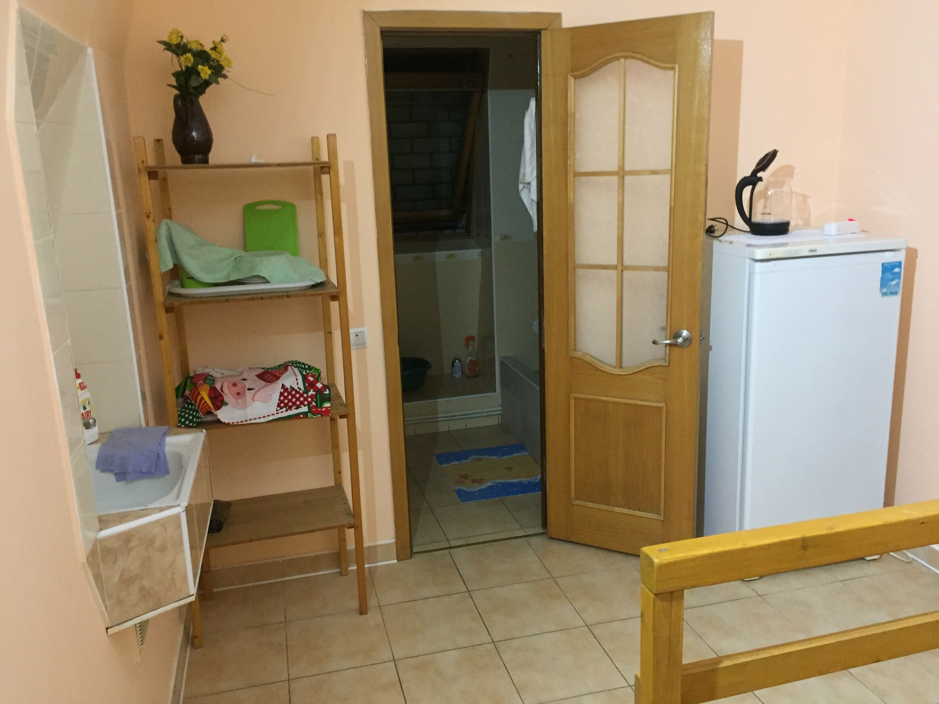 Трехместный номер «Комфорт» с душем