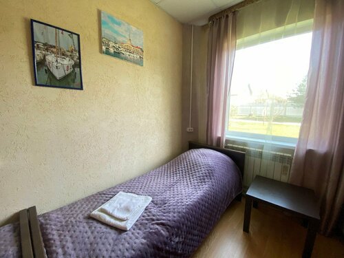 Трехместный номер эконом-класса