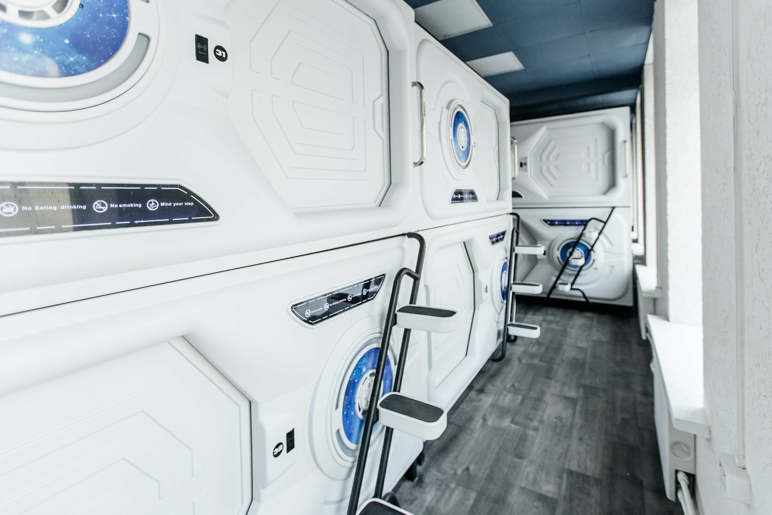 Двухместная капсула