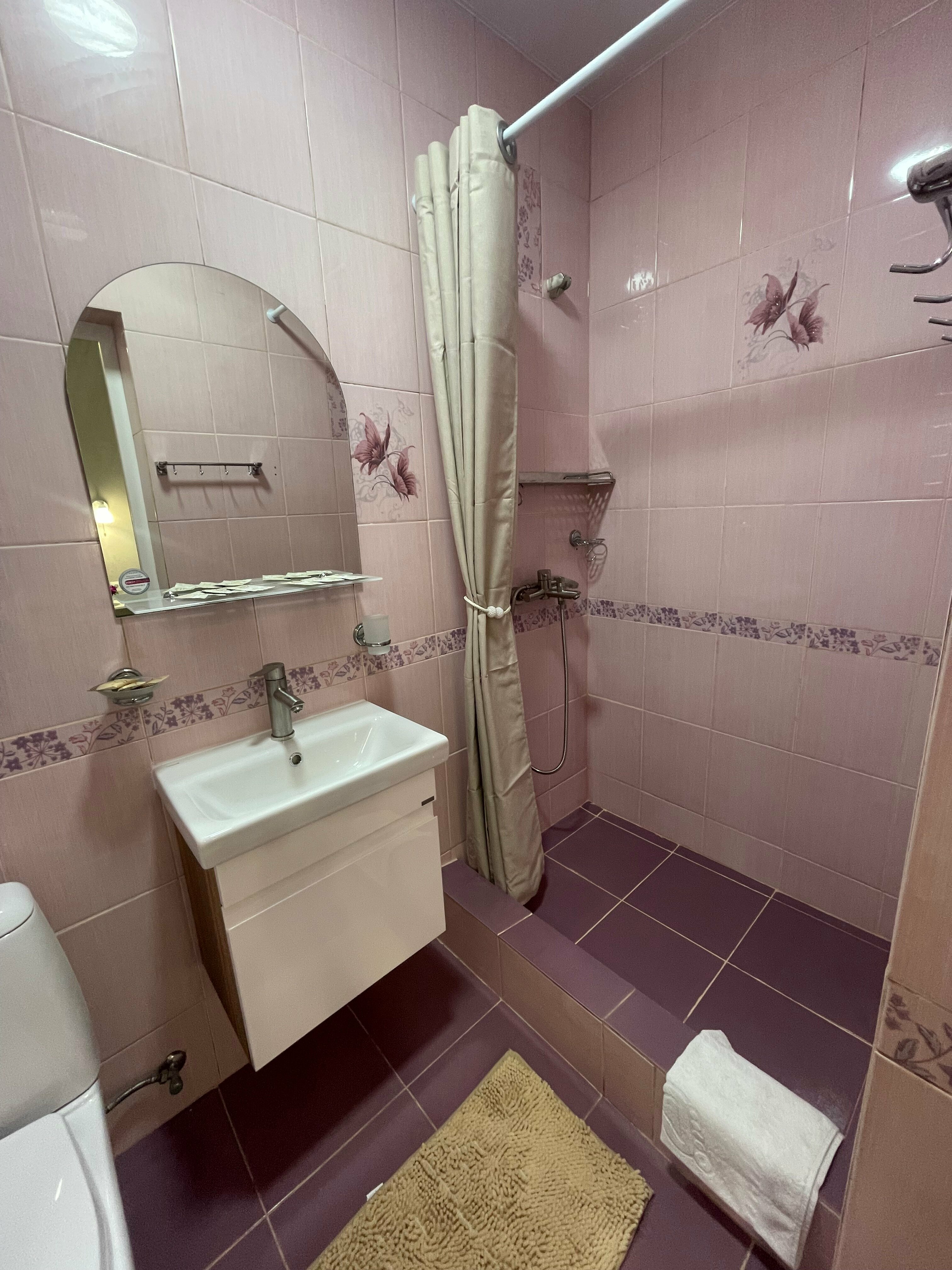 Трехместный номер с балконом