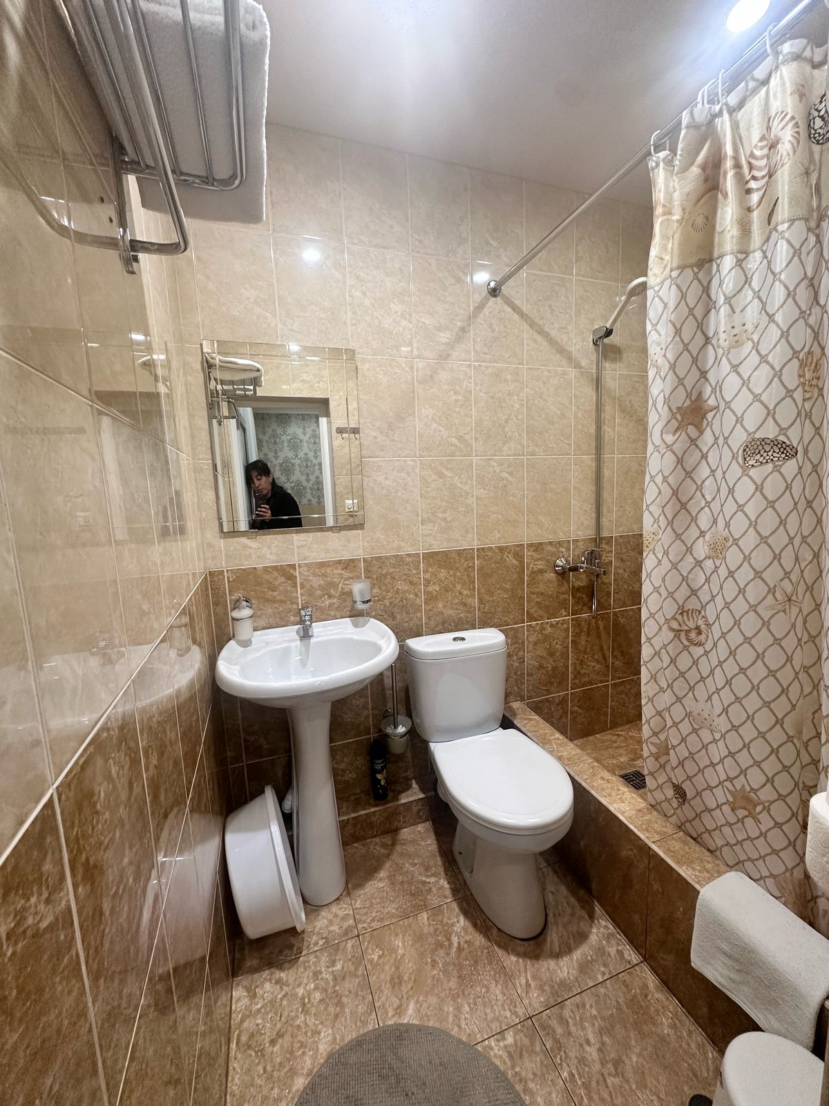 Четырехместный номер с душем