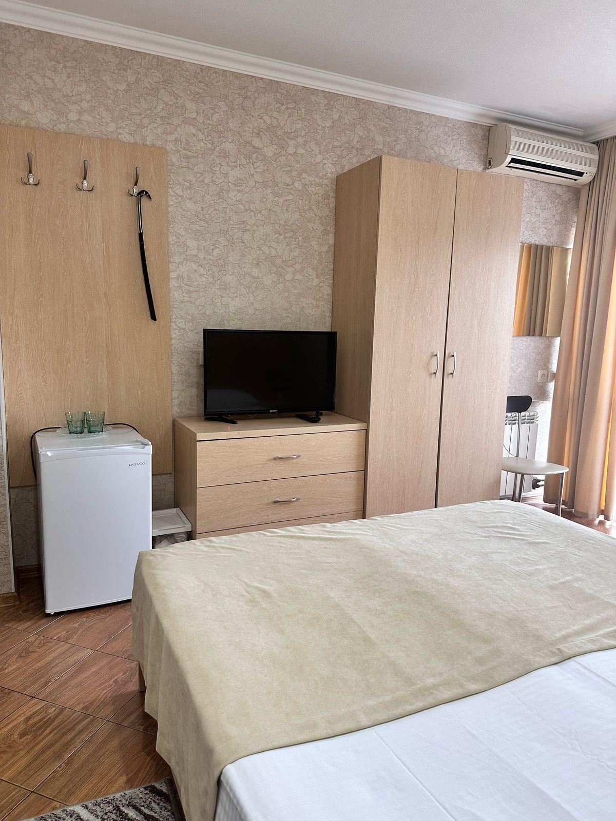 Четырехместный номер с душем