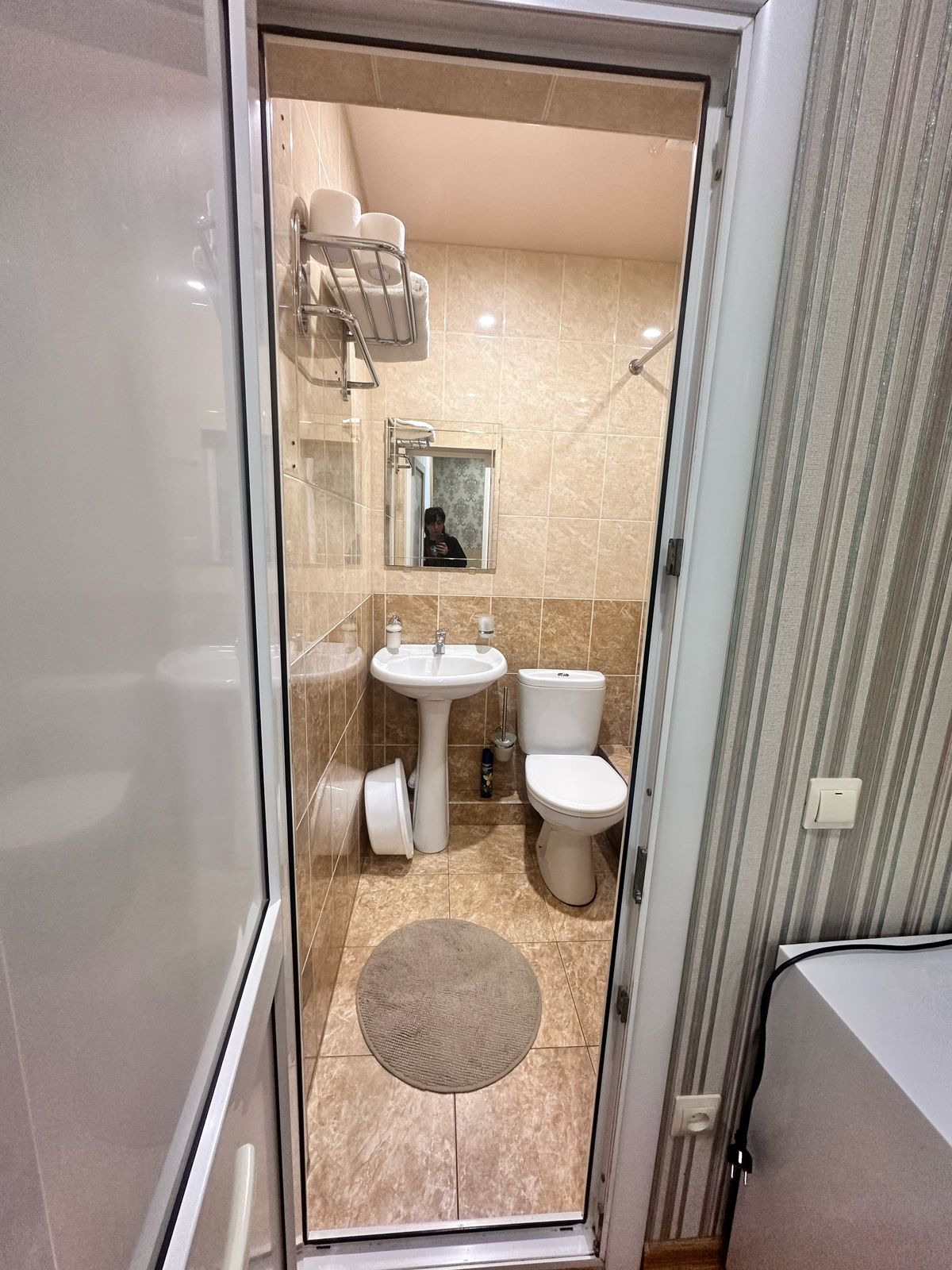 Четырехместный номер с душем