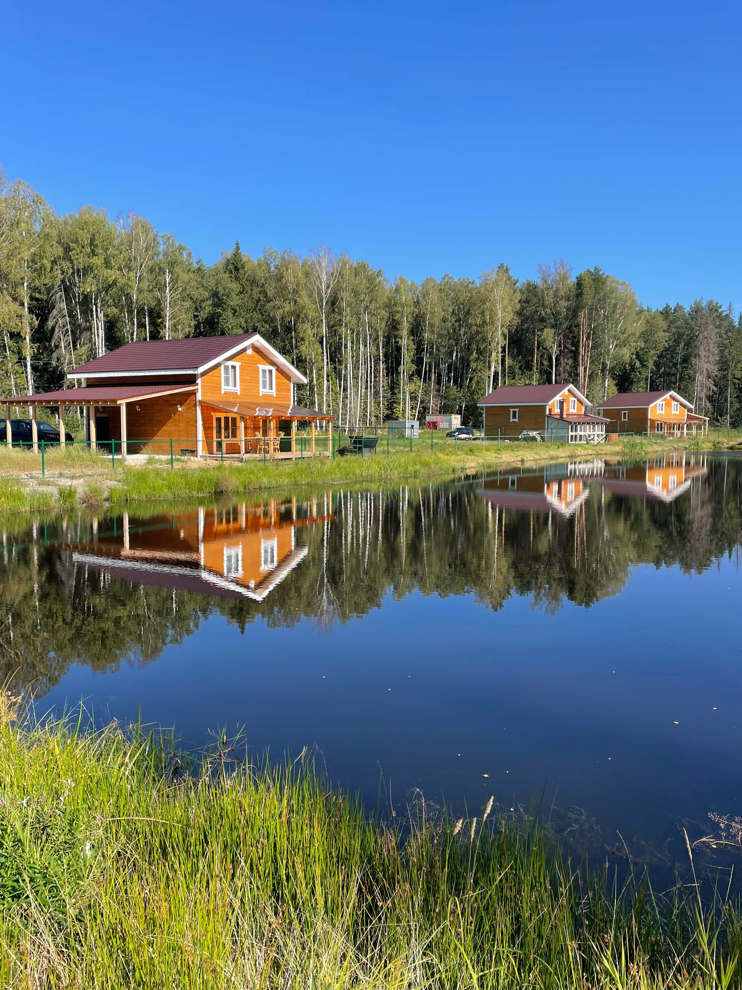 Дом с видом на озеро