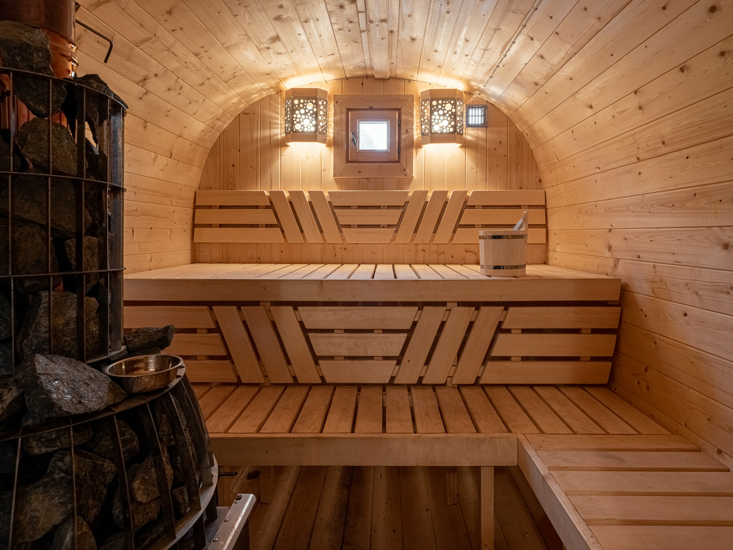 Семейный дом у леса с баней и чаном