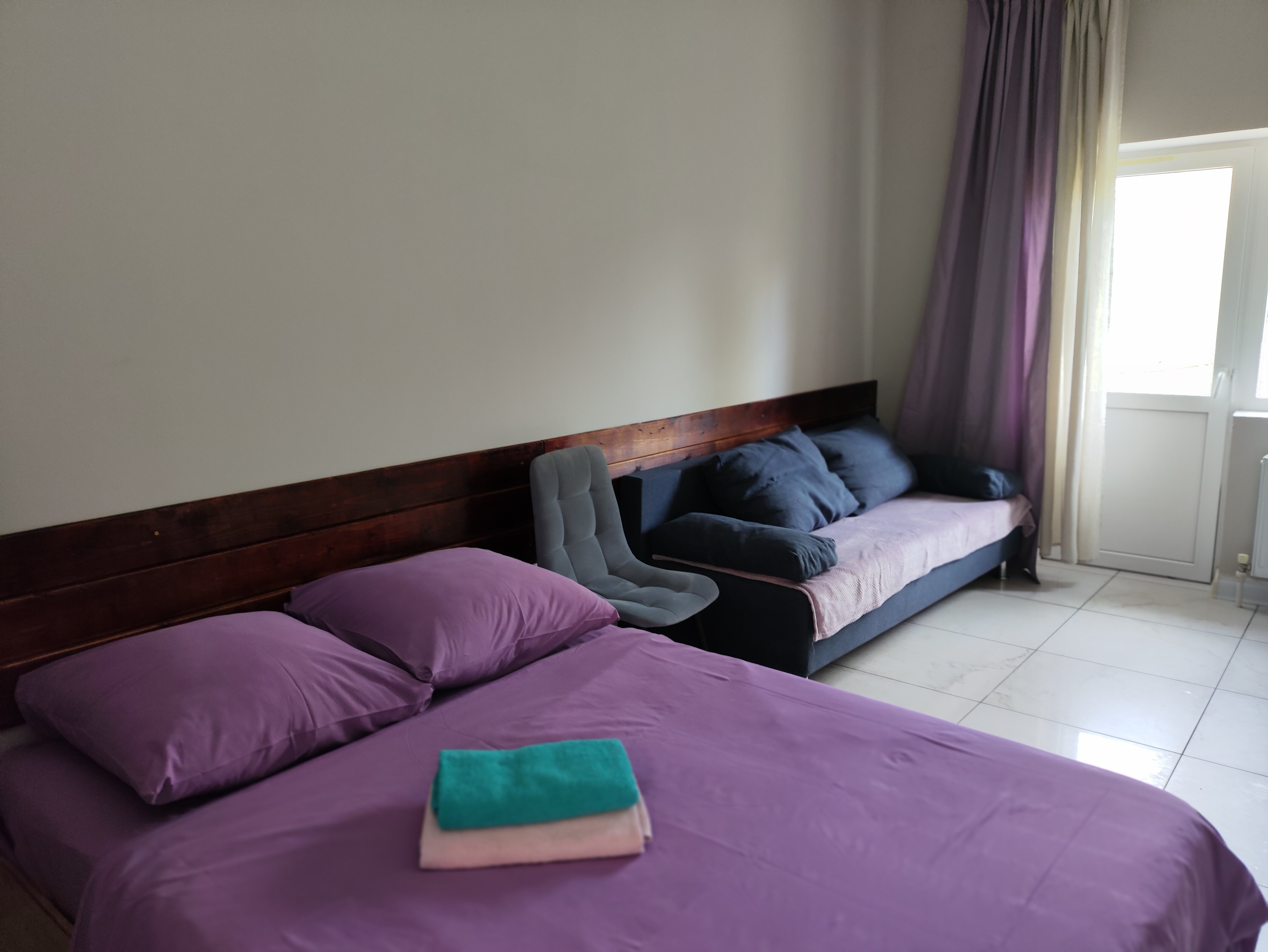 Семейные апартаменты с кухней и балконом