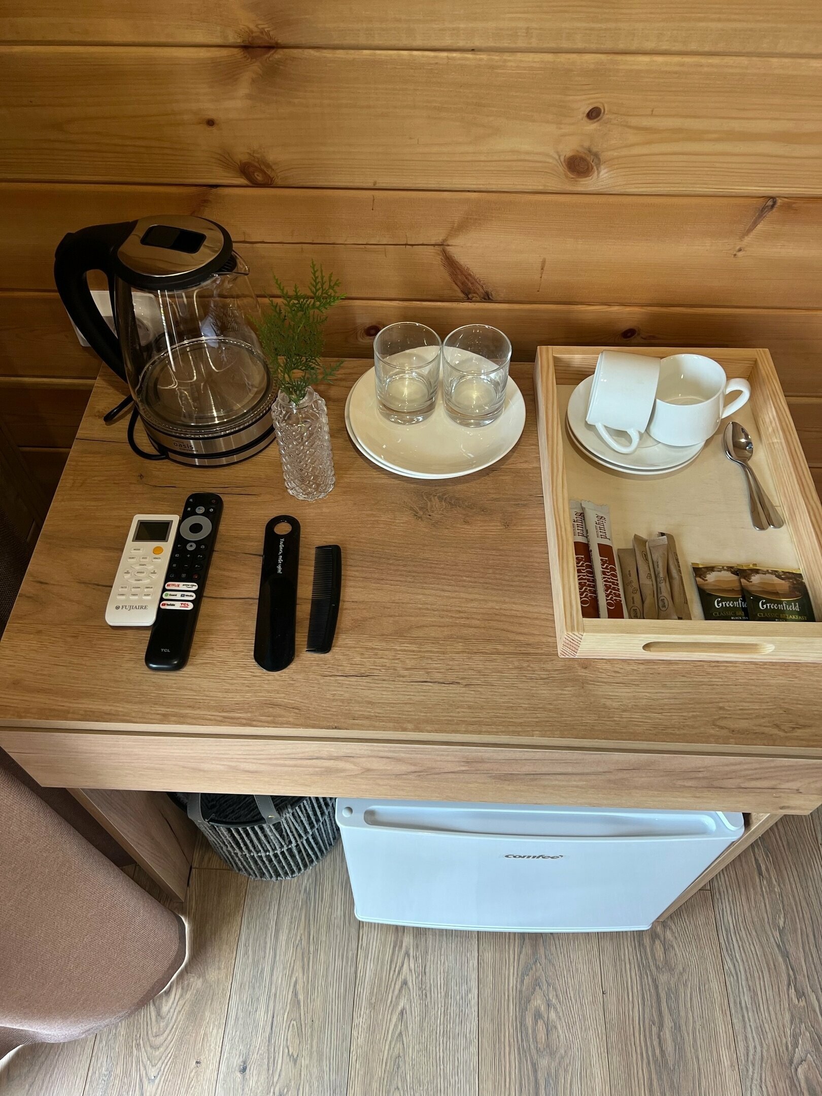 Двухместный номер с двуспальной кроватью и дополнительной кроватью