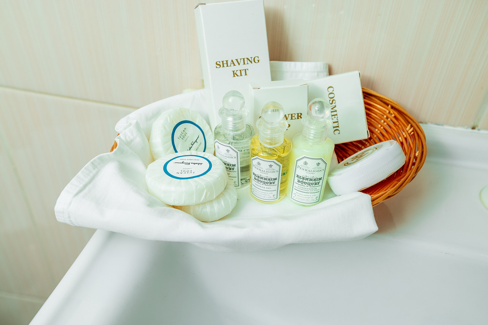 Люкс с видом на бассейн