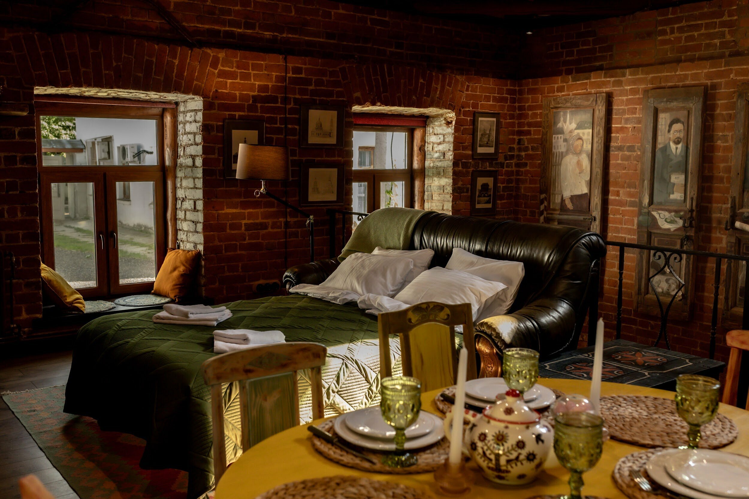 Двухуровневый четырехместный номер