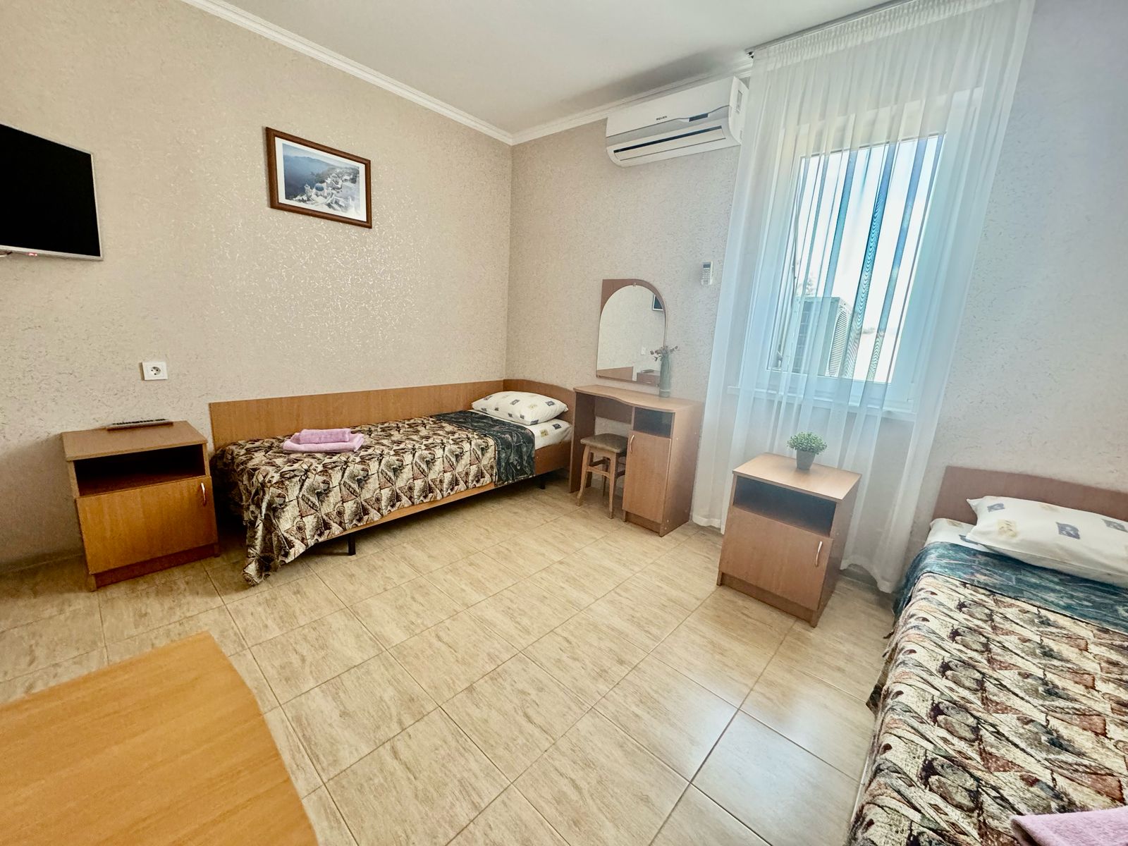 Эконом двухместный 11 с/у  и душ общий на этаже