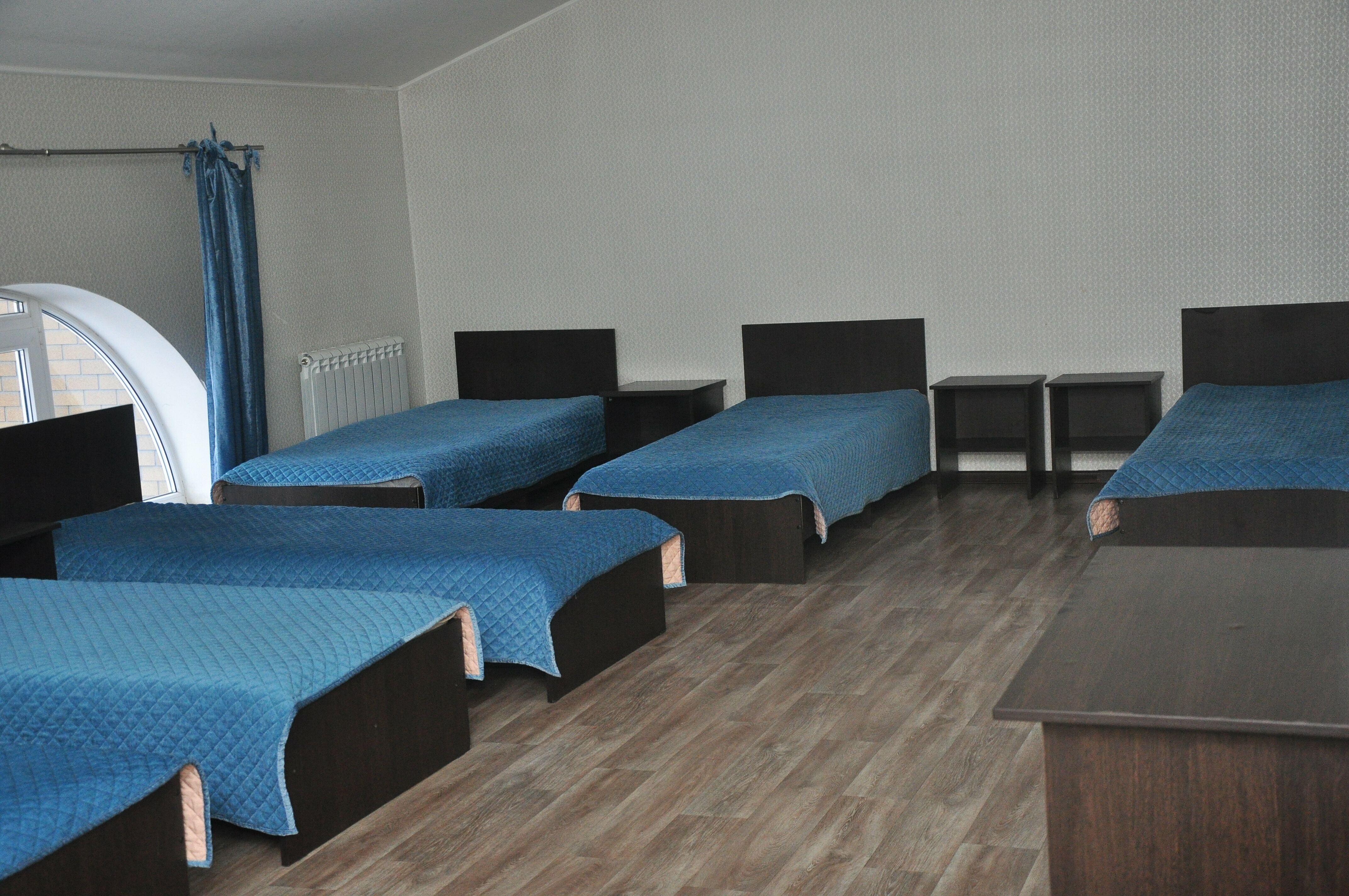 Кровать в общем 8-местном номере